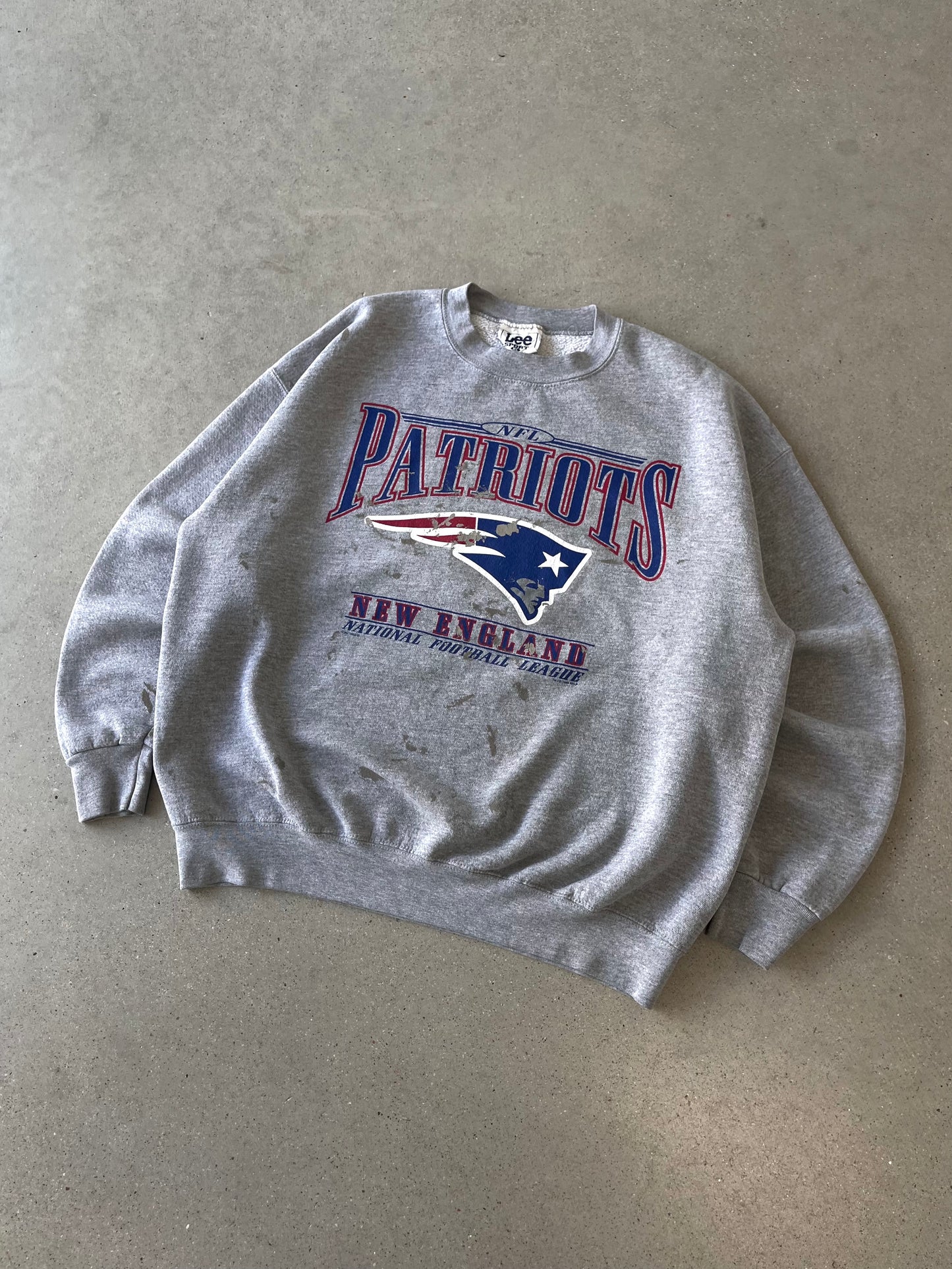 Vintage Patriots New England Painter's Crewneck - XL