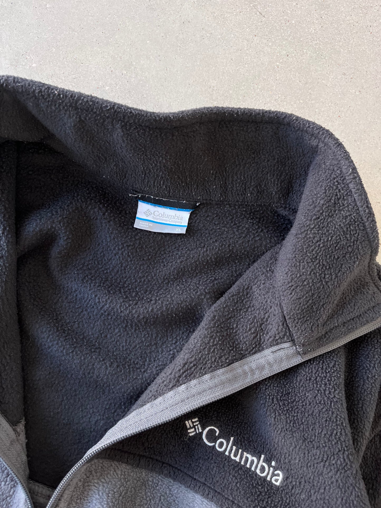 Vintage Columbia Black/Gray Fleece Jacket - XL