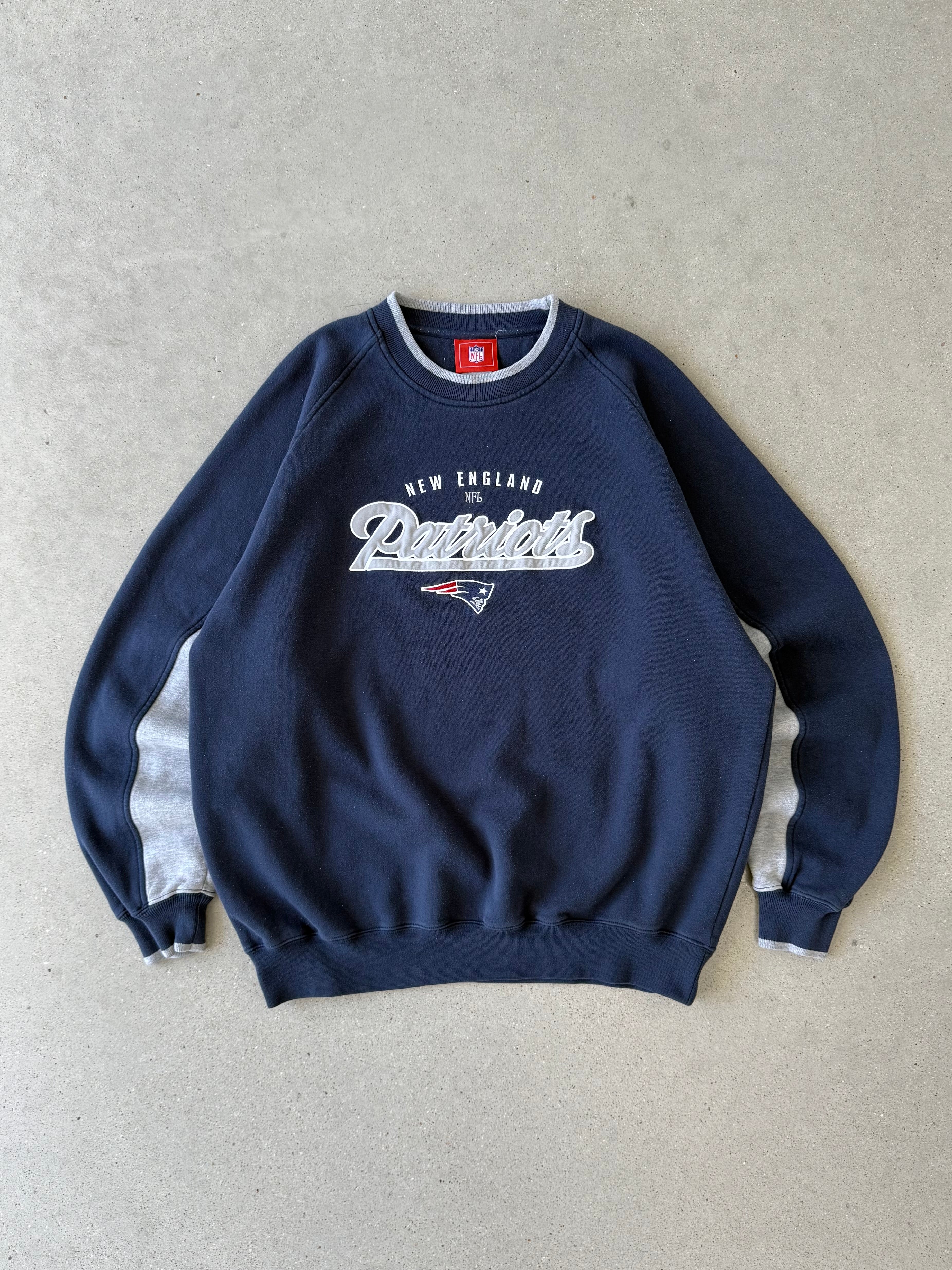 Vintage New England Patriots Navy Sweatshirt  - L
