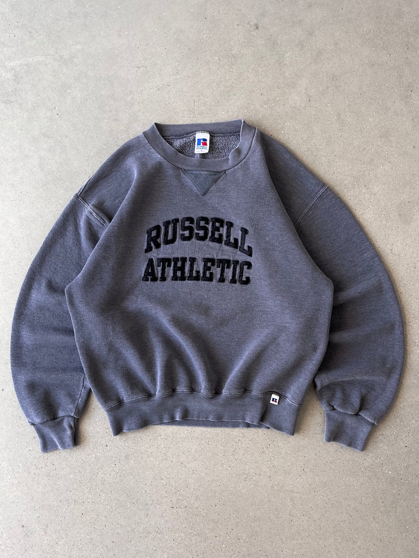 Vintage Russell Athletic Spell-out Crewneck - L