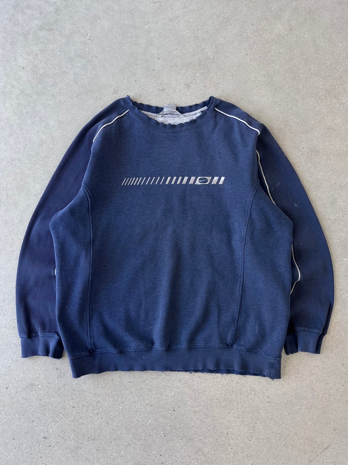 Vintage 2000s Nike Crewneck - XL