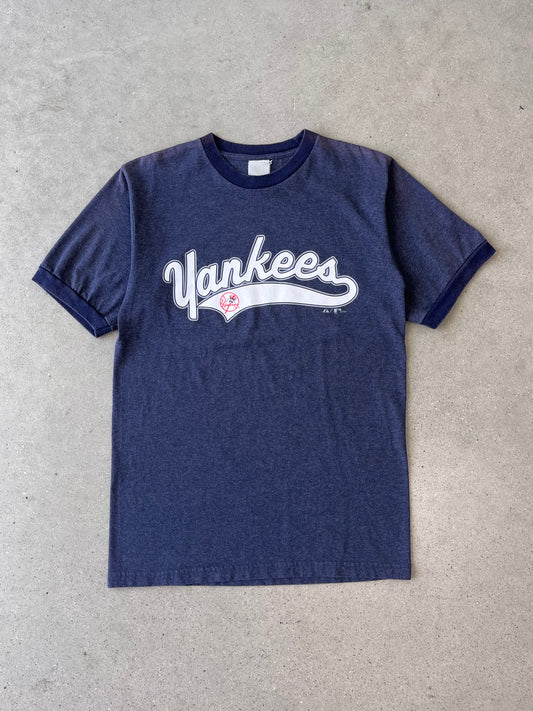 Vintage 2005 Yankees Ringer Tee - L