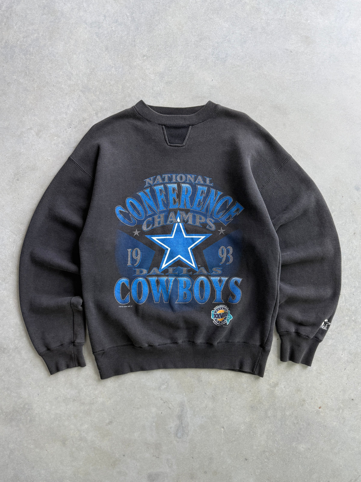 Vintage 1990s Dallas Cowboys NC Champions Starter Sweatshirt (M)