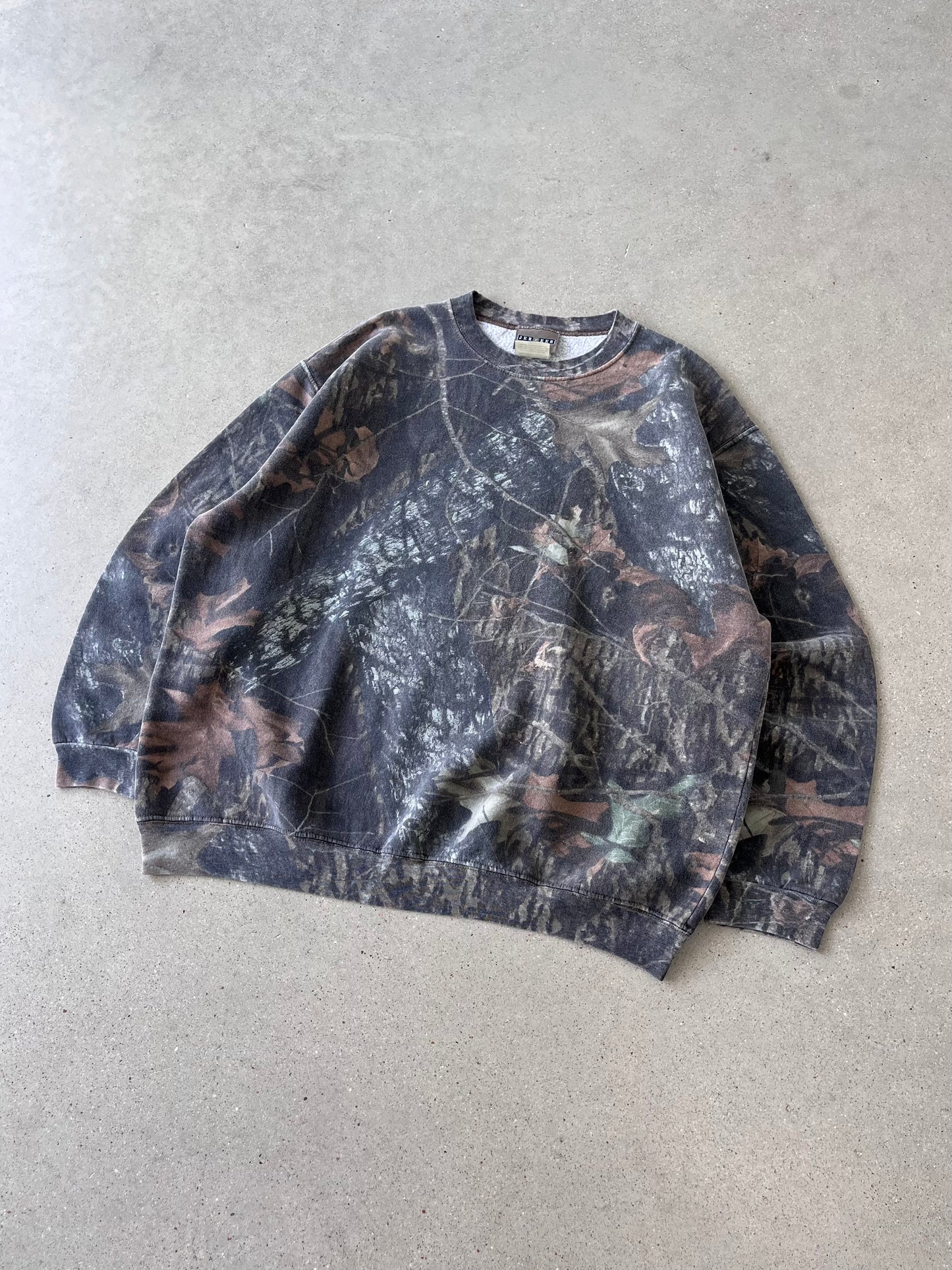 Vintage Jerzees Realtree Camo Crewneck - XL