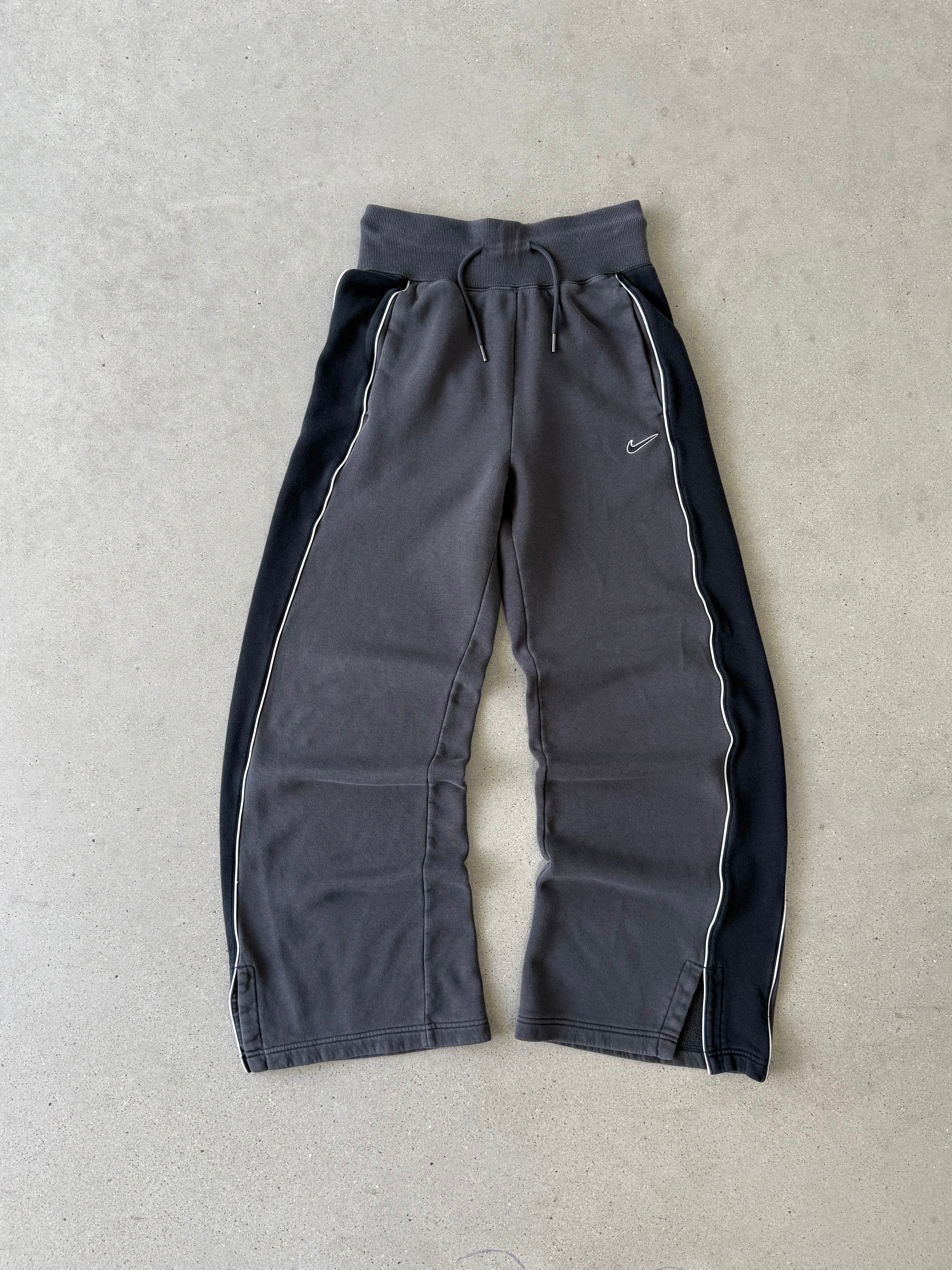 Vintage Nike Wide Leg Sweatpants - XS