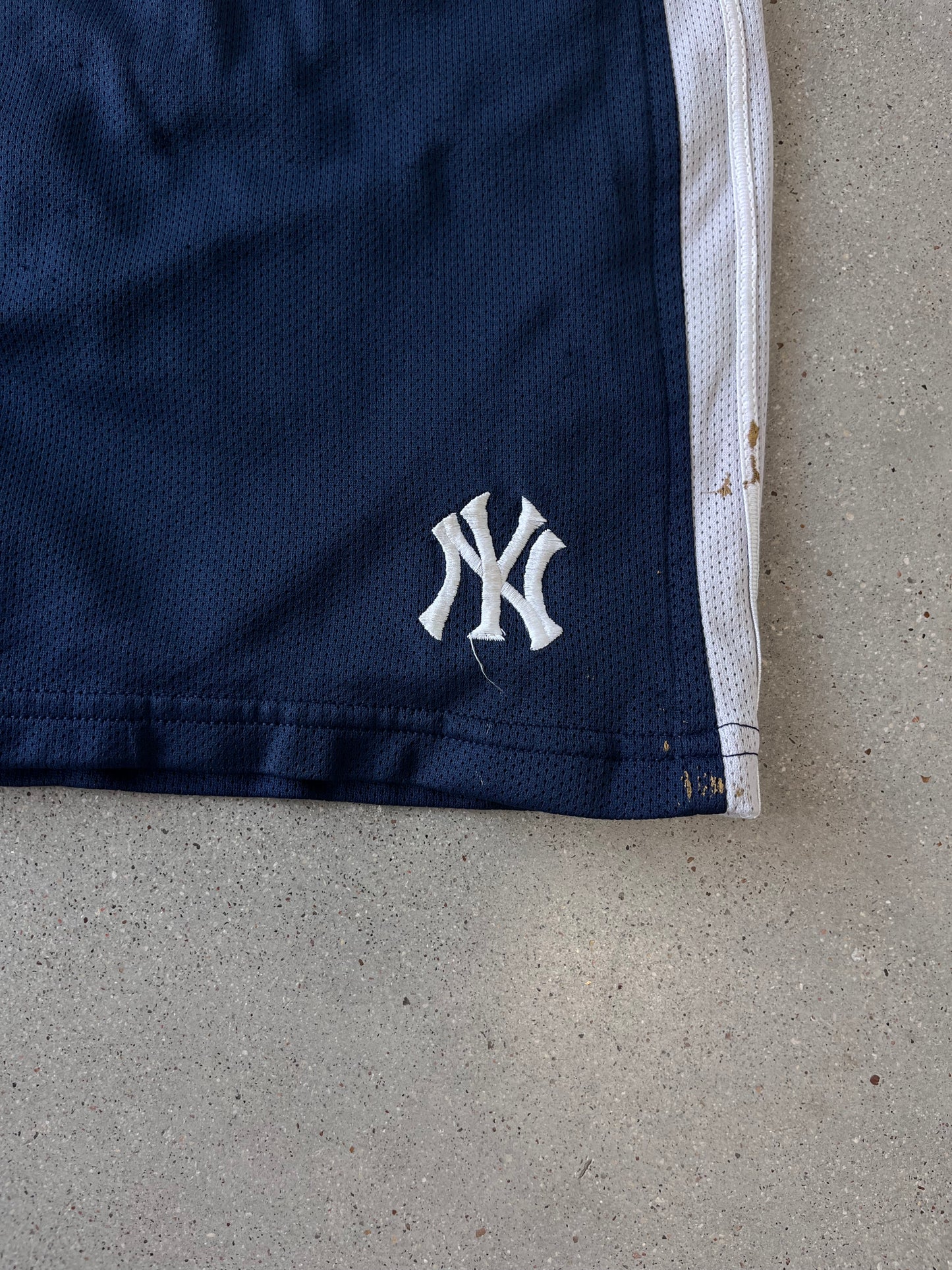 Vintage Nike Yankees Shorts - L