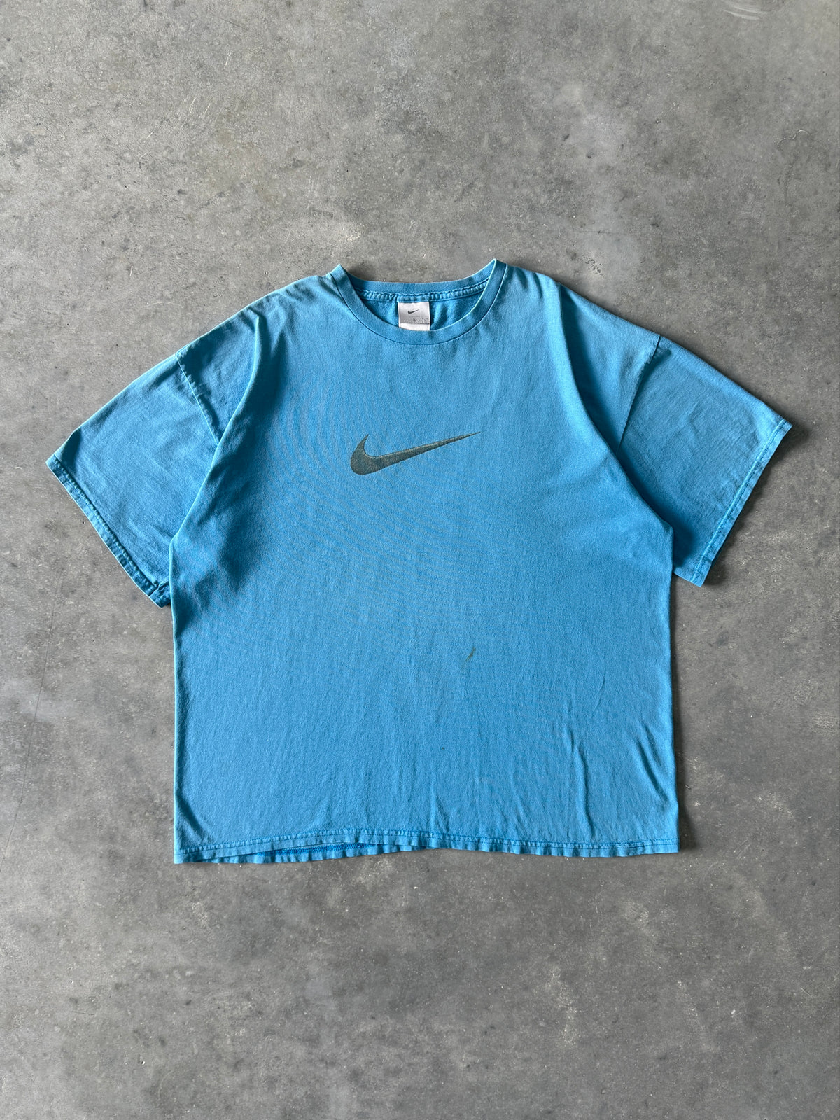 Vintage 2000s Nike Swoosh T-shirt (XL)
