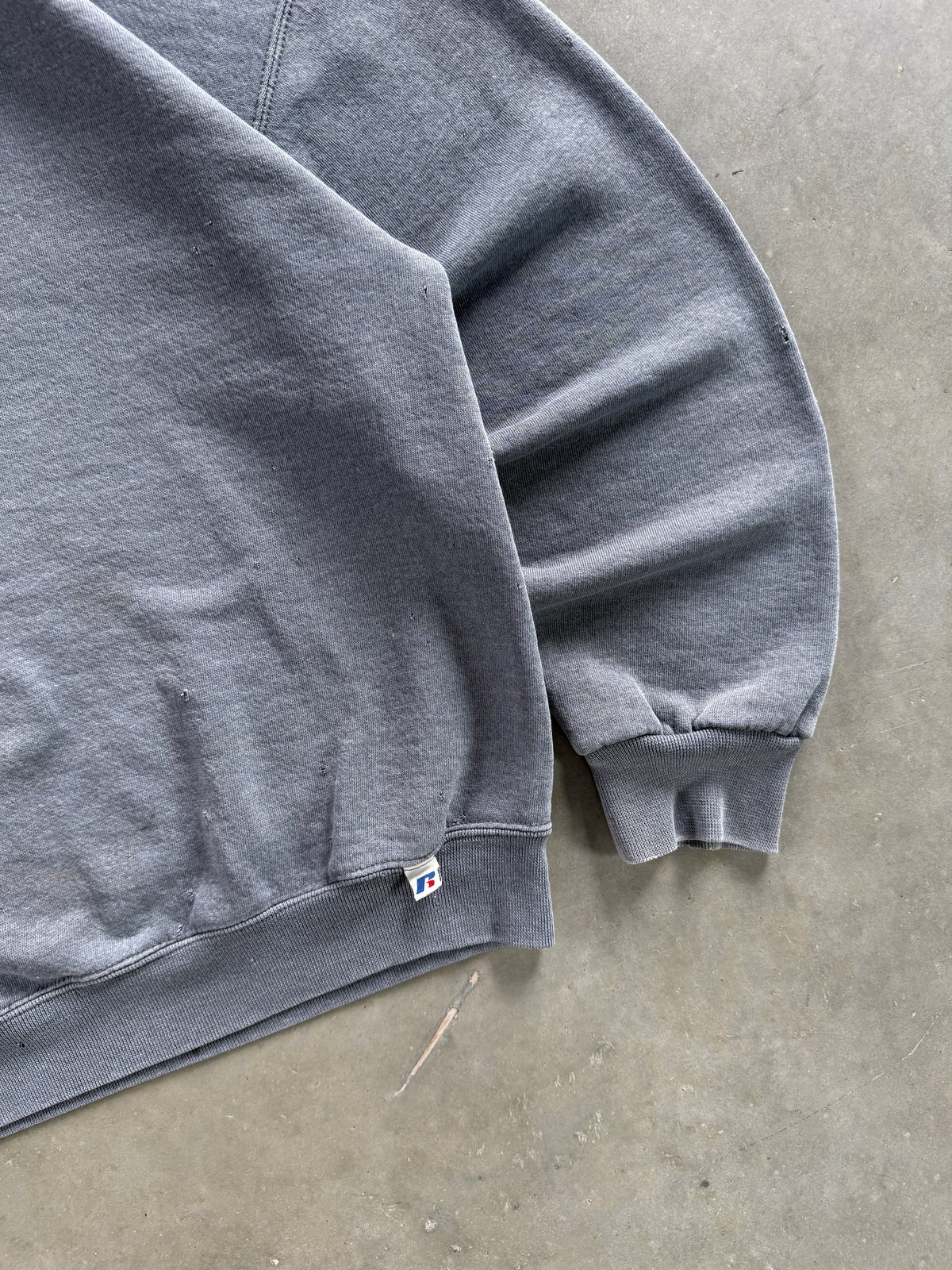 Vintage 2000s Russell Athletic Sweatshirt (XL)