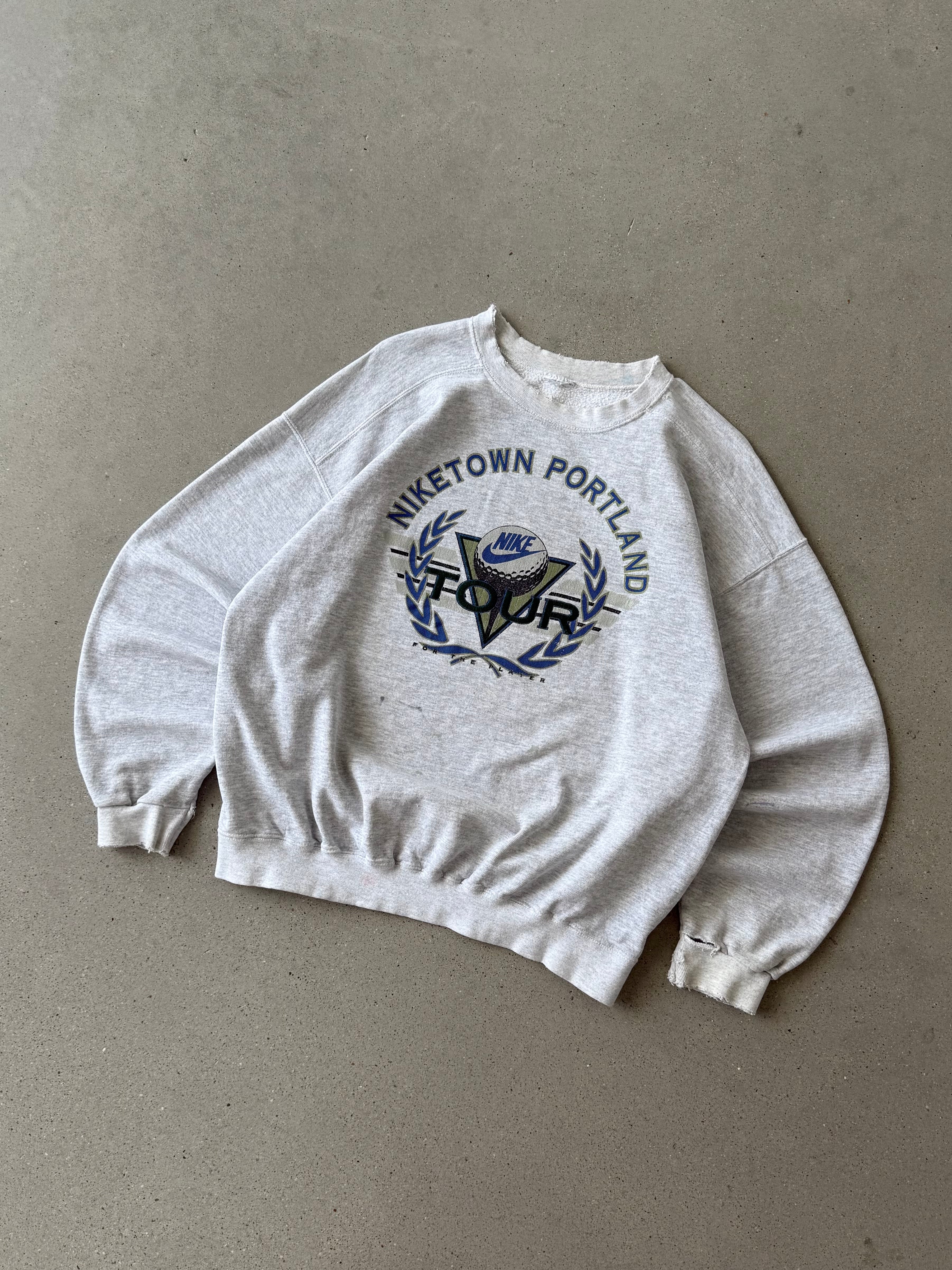 Vintage 1990s Niketown Portland Golf Crewneck - L