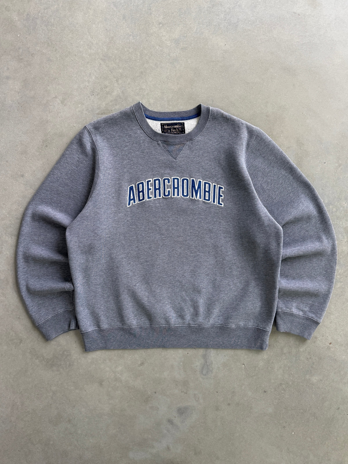 Vintage Abercrombie & Fitch Embroidered Crewneck (XL)