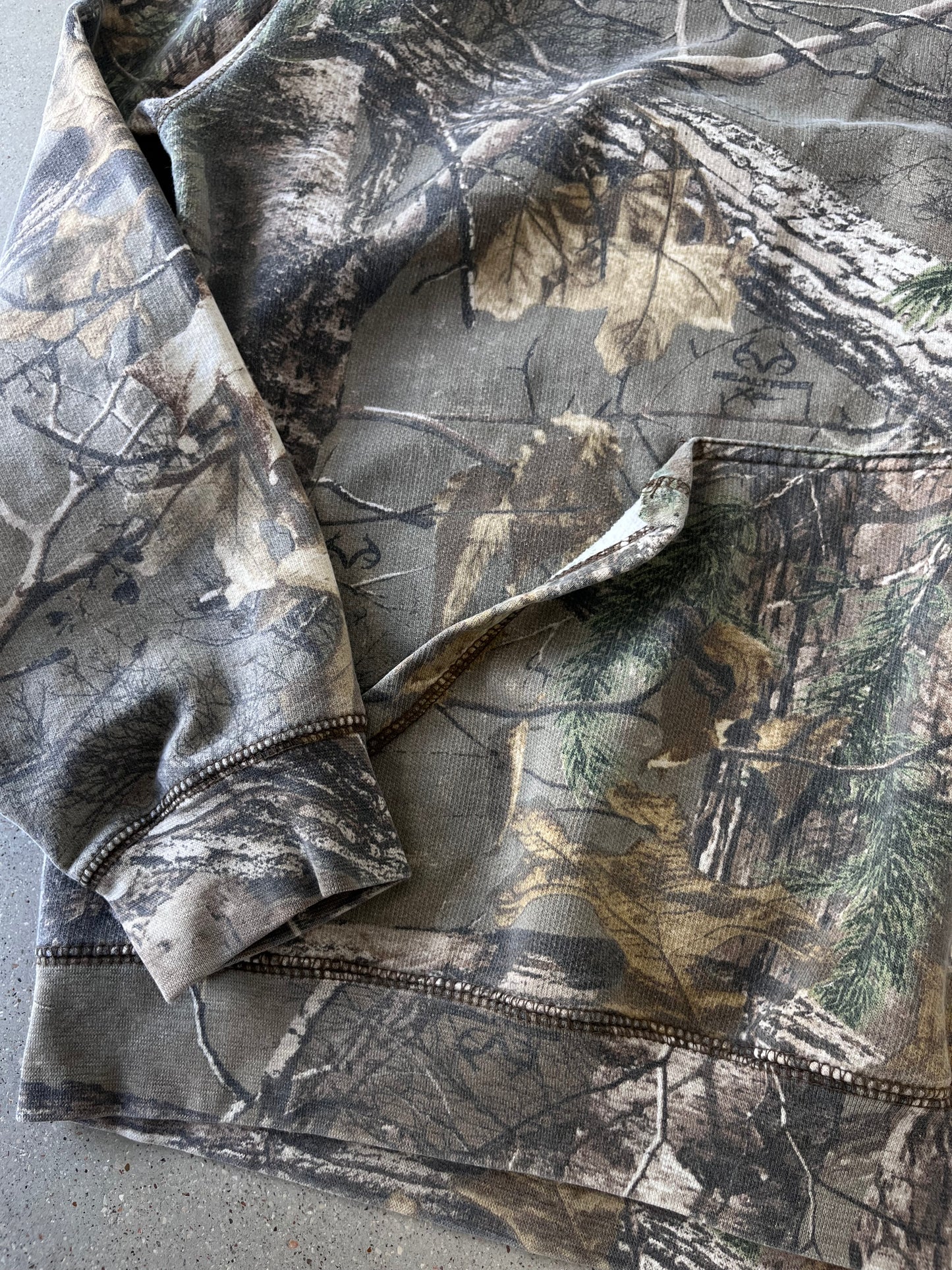 Vintage Ranger Realtree Camo Hoodie - M