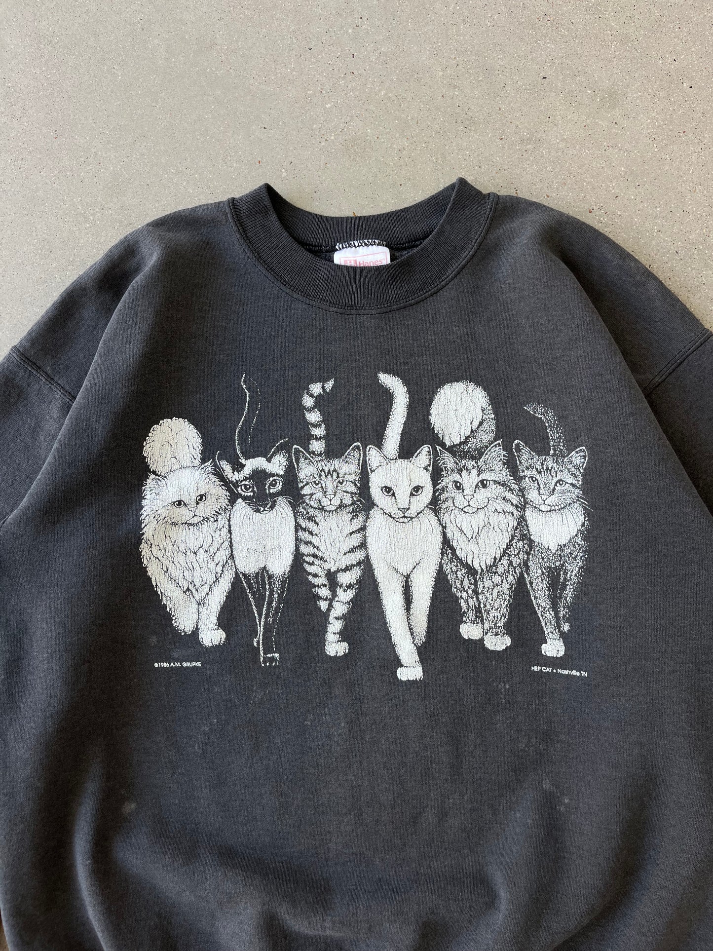 Vintage Distressed Cat Crewneck - M