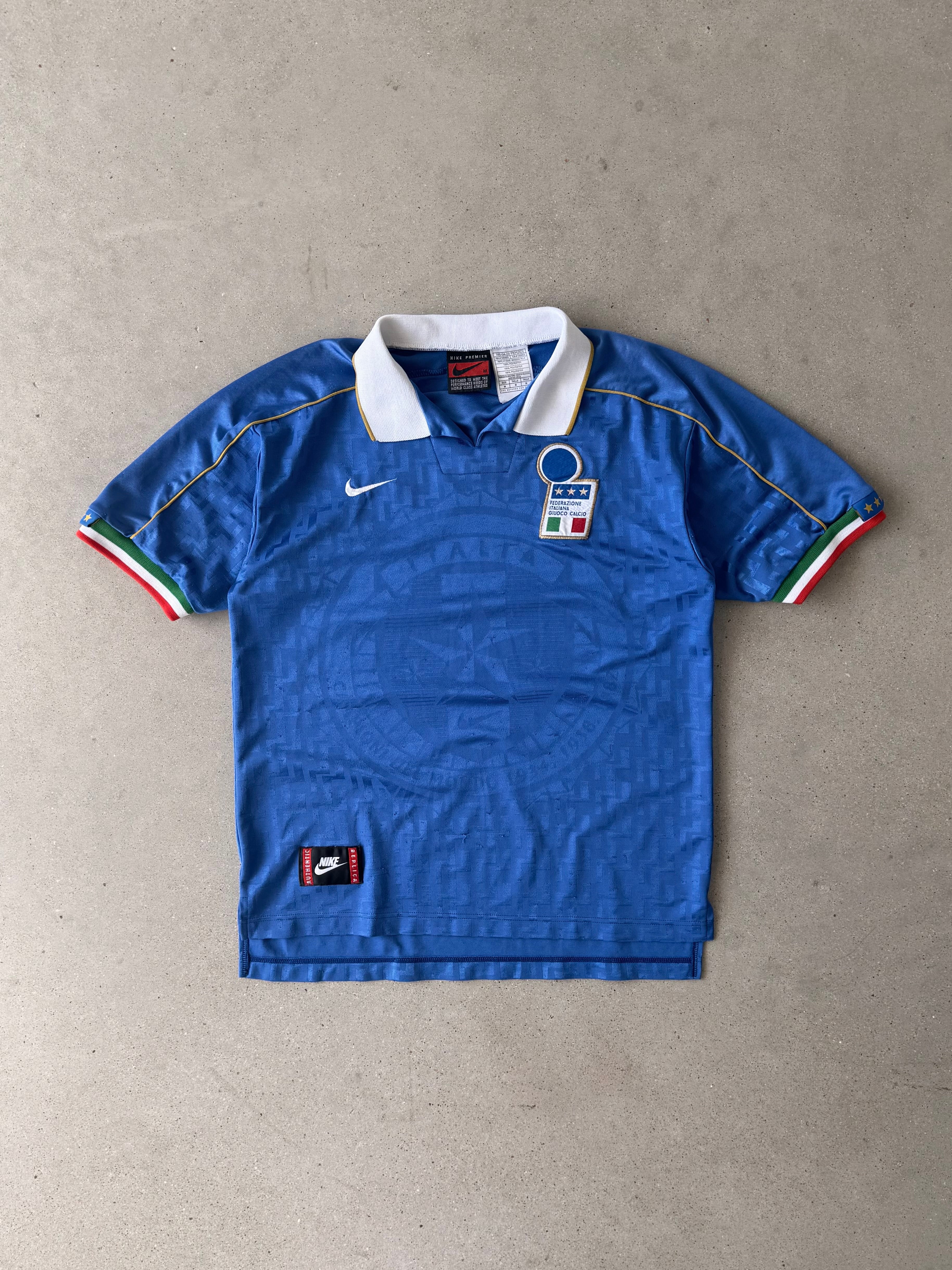 Vintage 1995 Nike Italy Home Kit - M