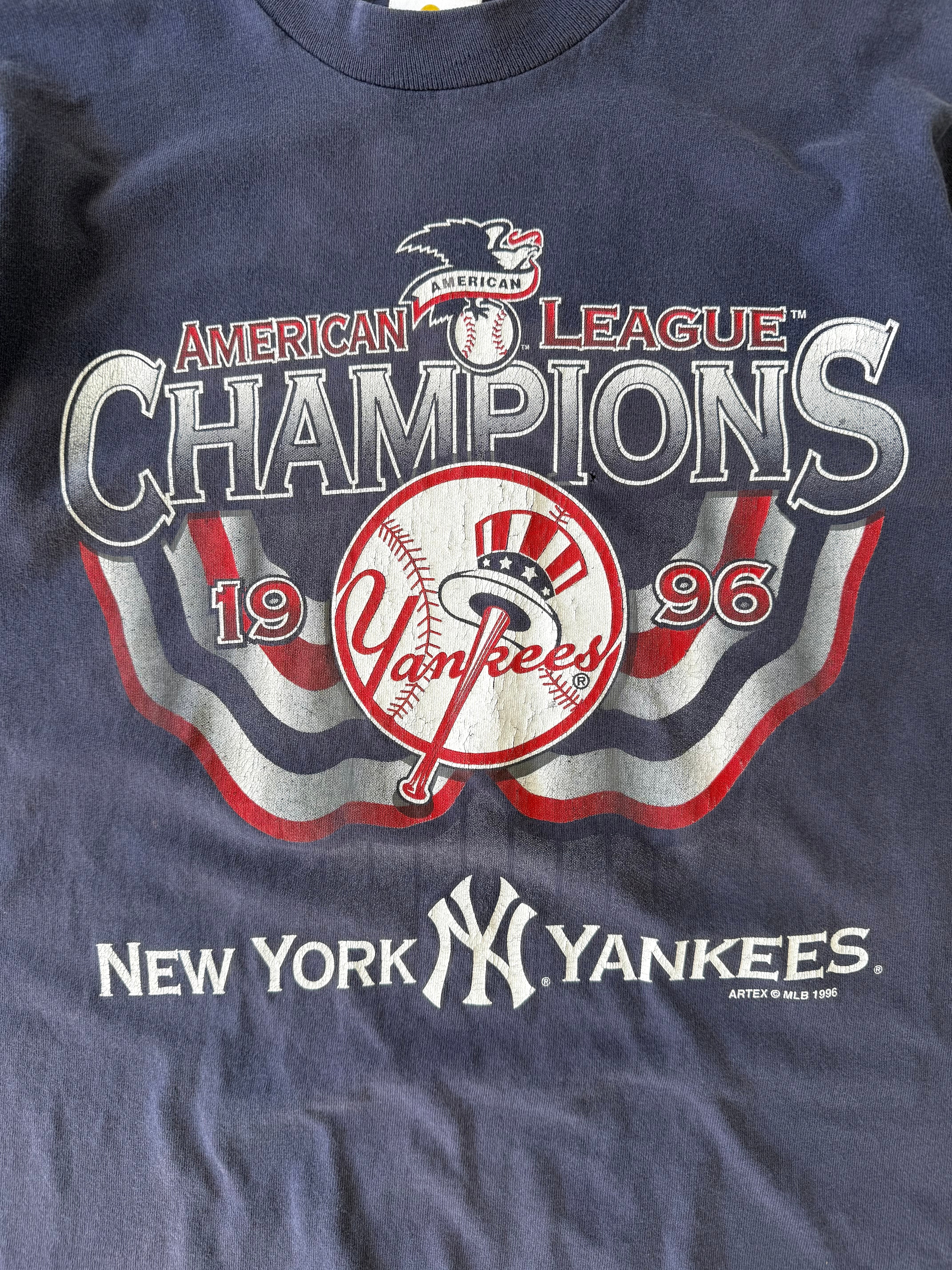Vintage Women's 1996 NY Yankees Tee - S