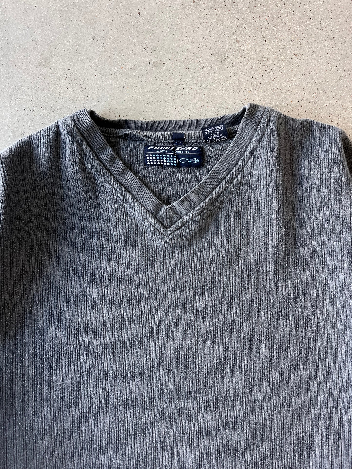 Vintage Point Zero Boxy V-Neck Sweater - L