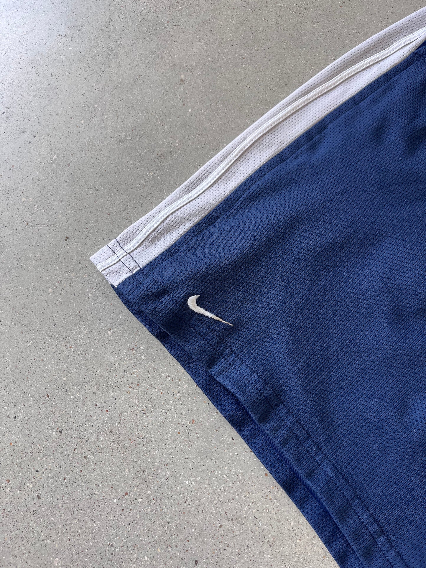 Vintage Nike Yankees Shorts - L