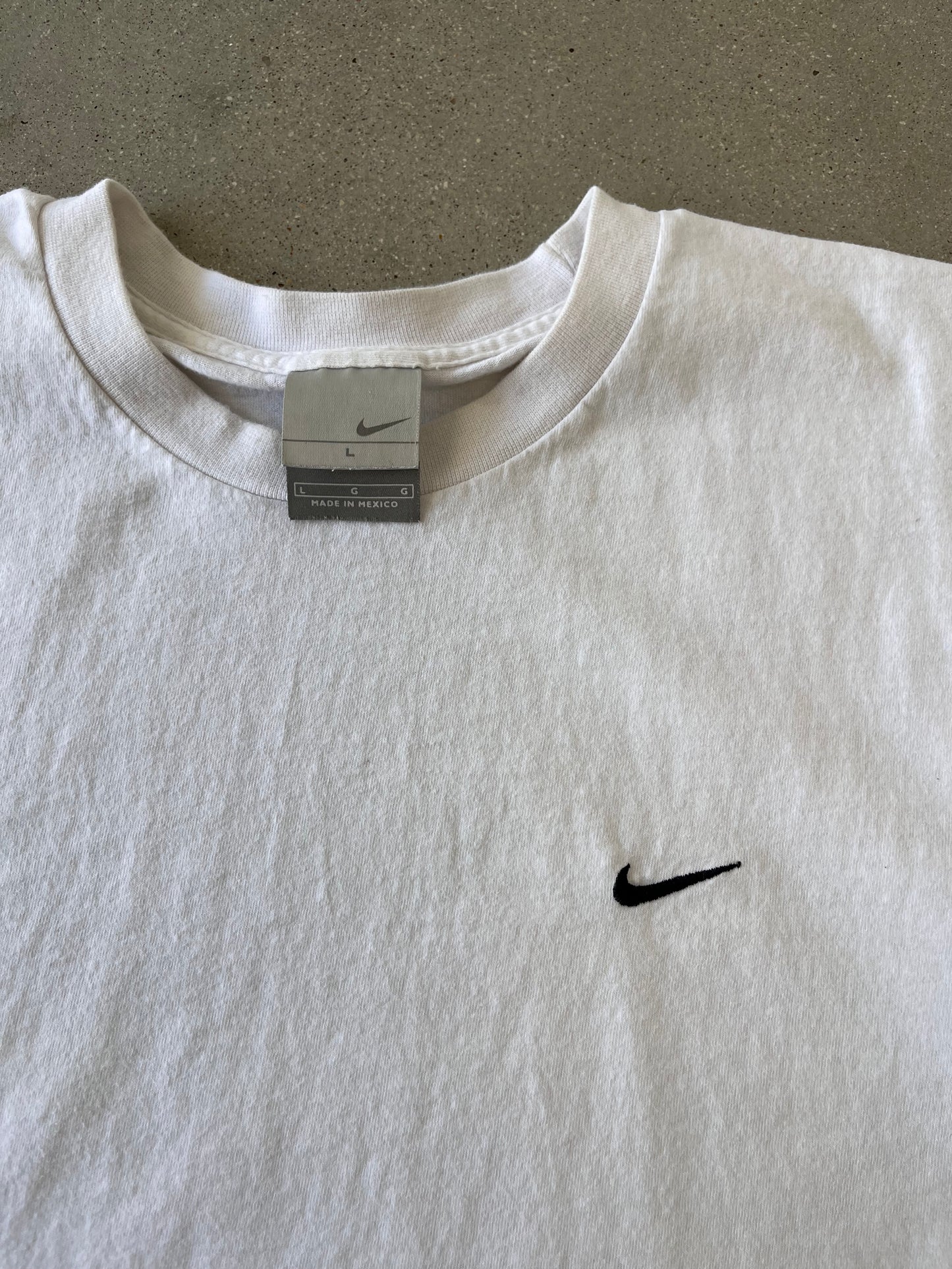 Vintage Nike Mini Swoosh White Tee - L