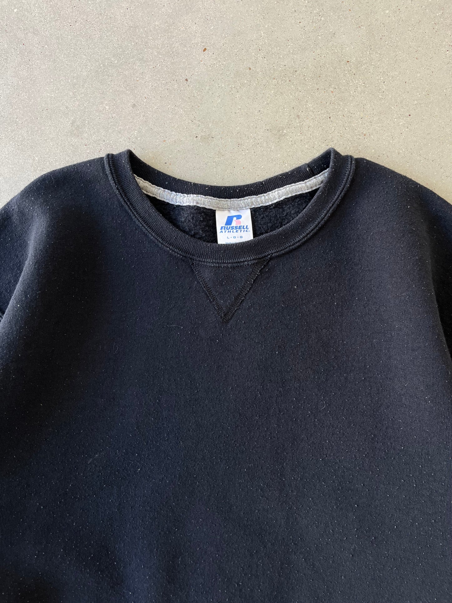 Vintage Black Russell Athletic Crewneck - L