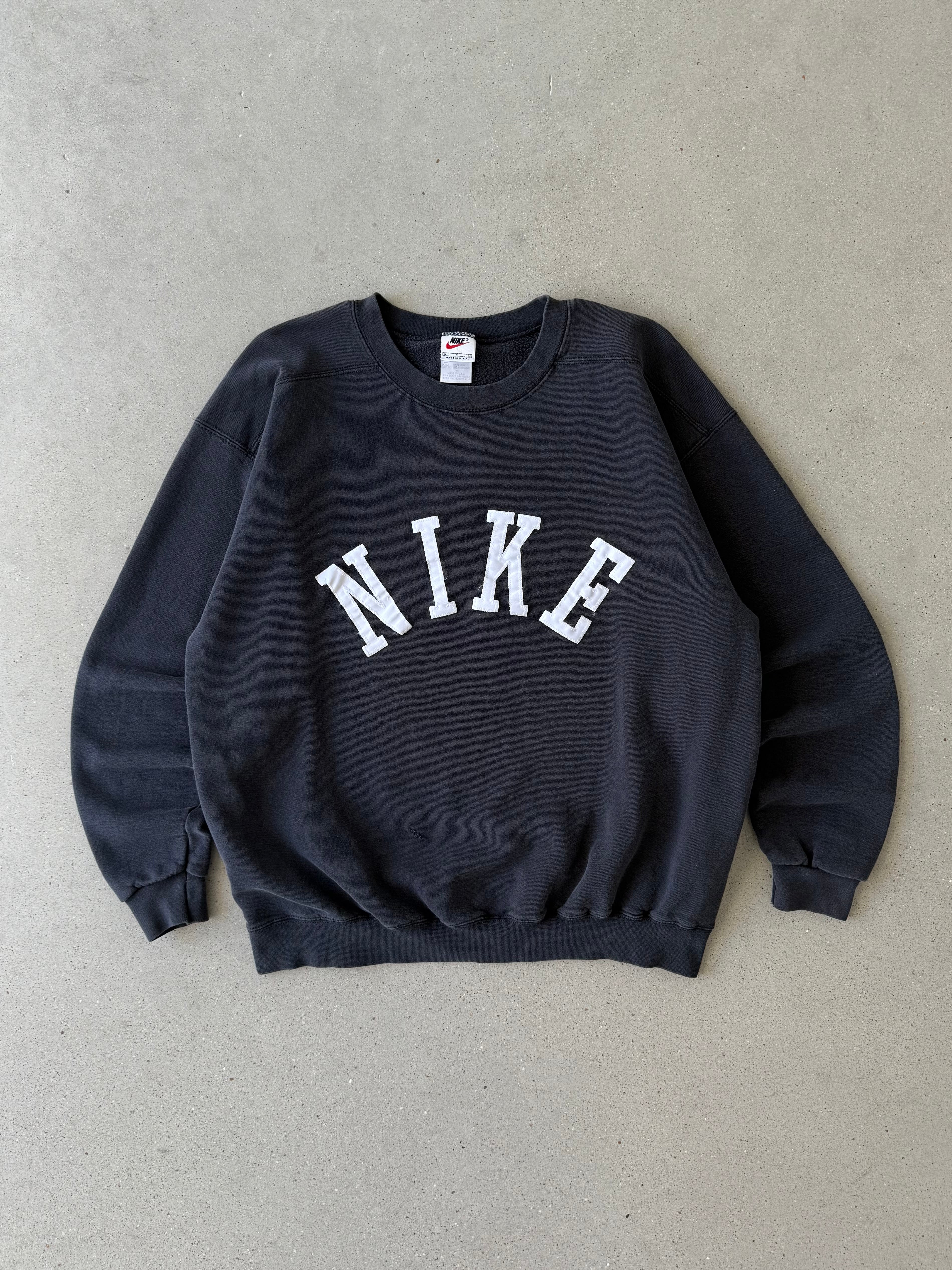 Vintage 1990s Nike Spell-out Black Crewneck - M