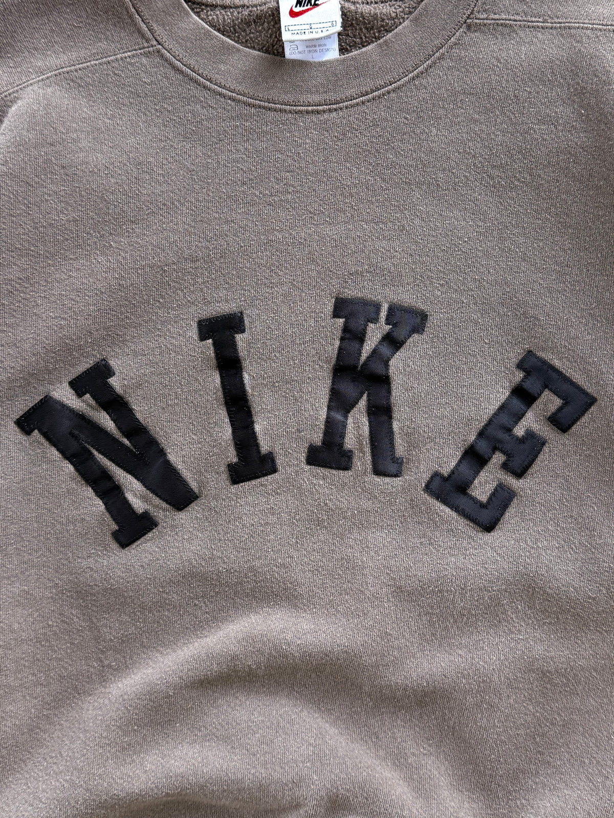 Vintage 1990s Brown Nike Spell-out Sweatshirt (L)