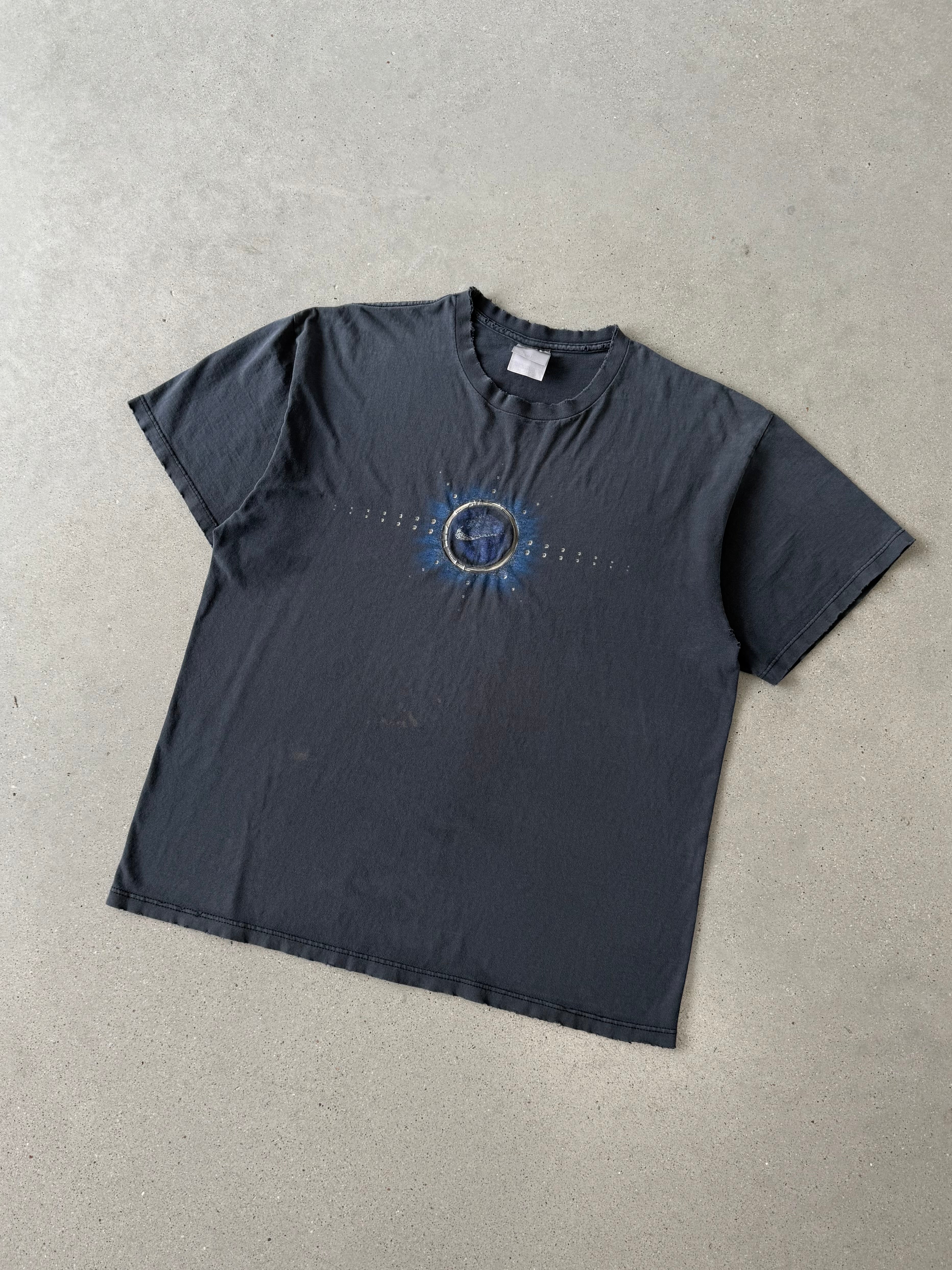 Vintage 2000s Nike Circle Tee - L