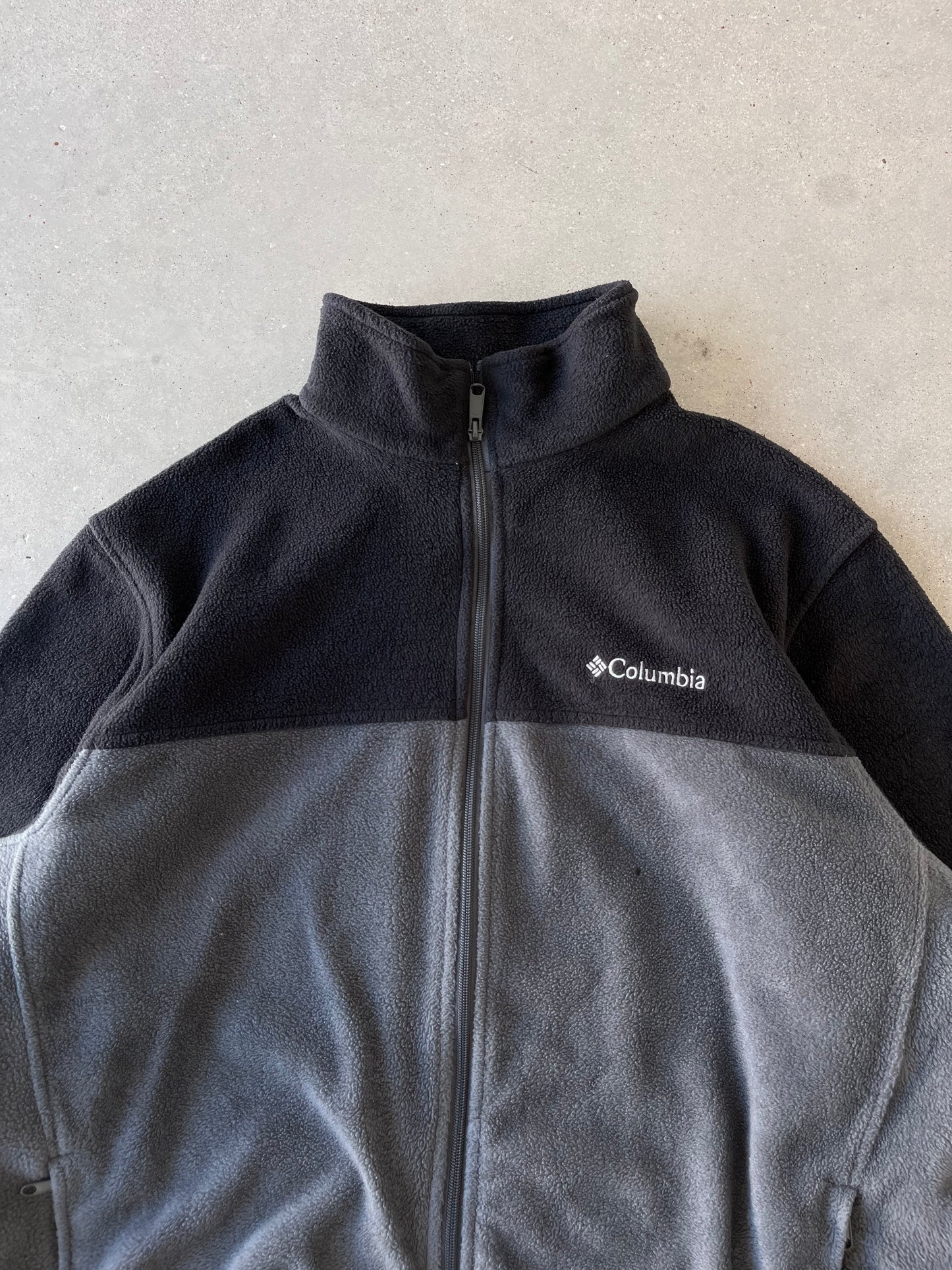 Vintage Columbia Black/Gray Fleece Jacket - XL