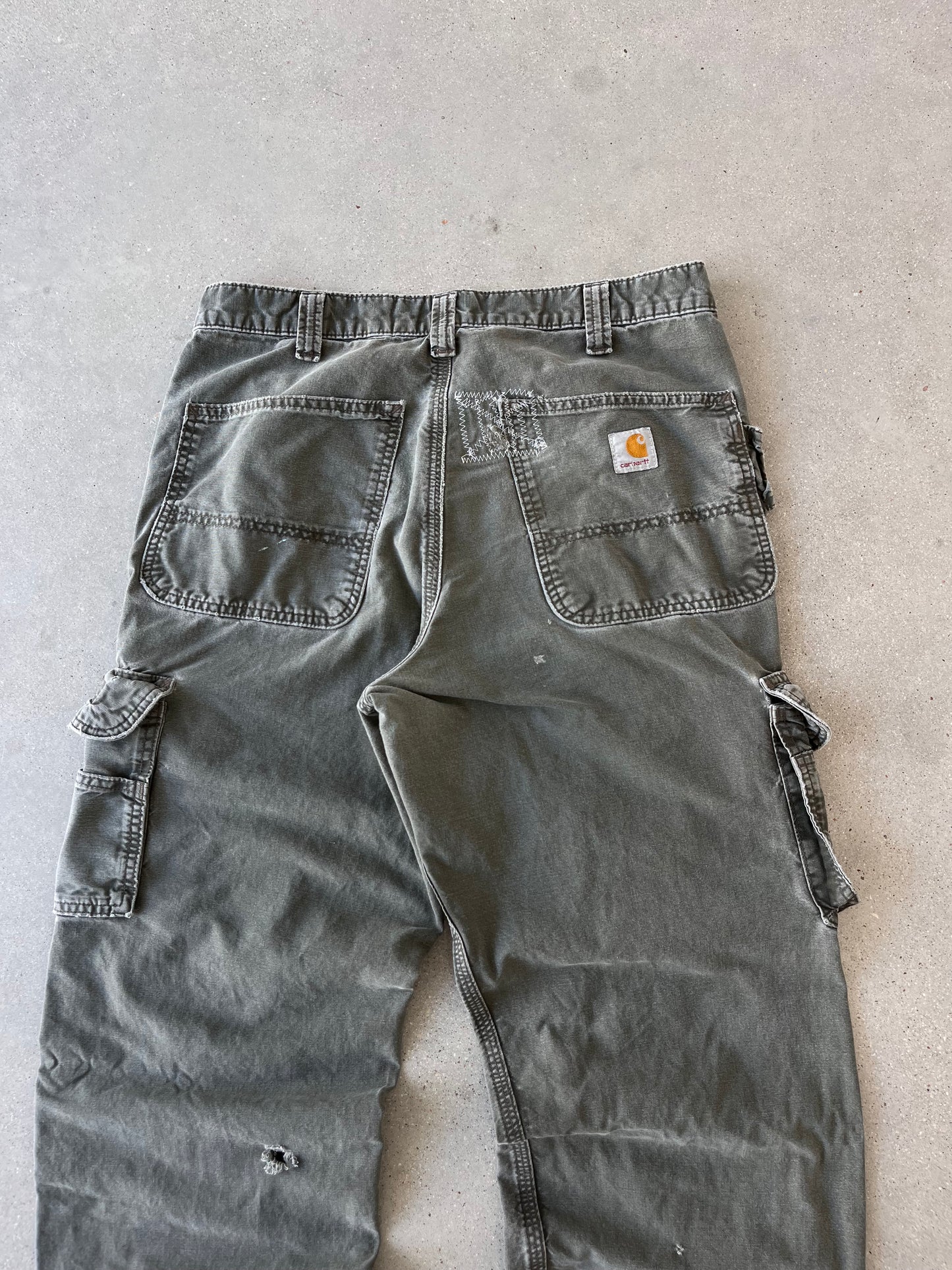 Vintage Carhartt Distressed Olive Cargo Pants - 32x33