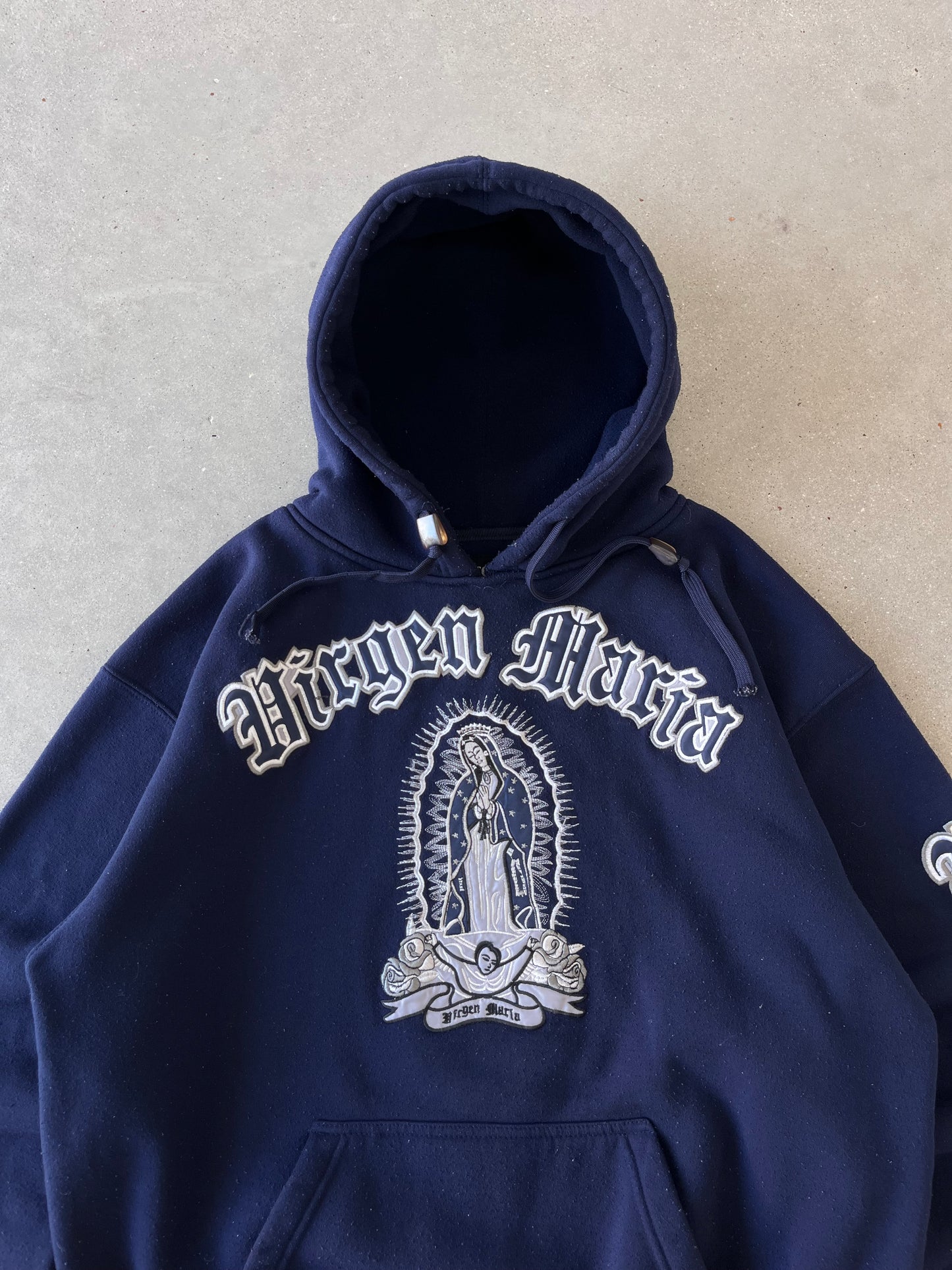 Vintage Y2K Virgen Maria Hoodie - M