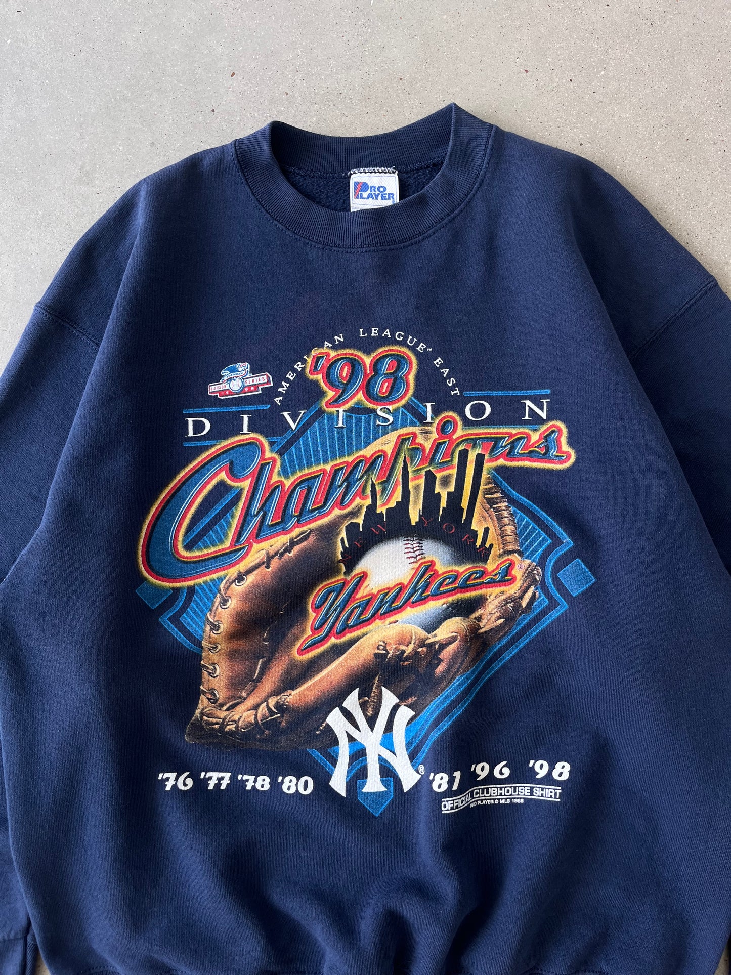 Vintage 1998 NY Yankees Champions Crewneck - L