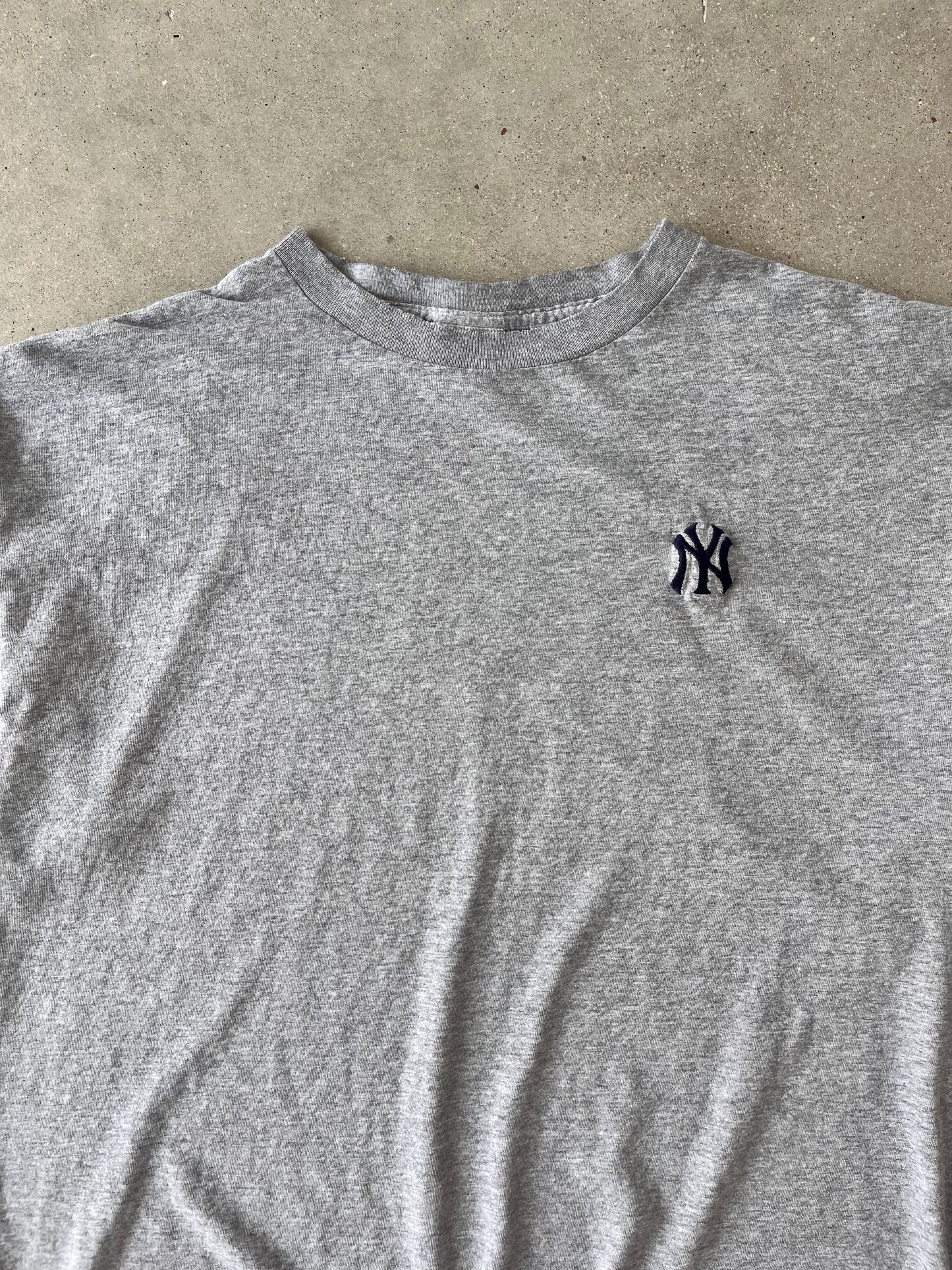 Vintage Yankees Chest Logo Tee - XL