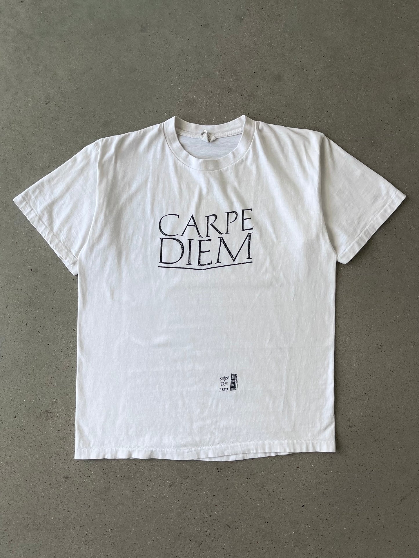 Vintage 'Carpe Diem' Tee - L