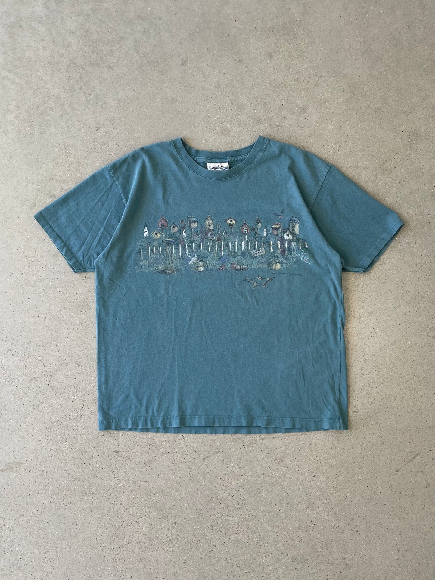 Vintage Birdhouse Graphic Tee - L