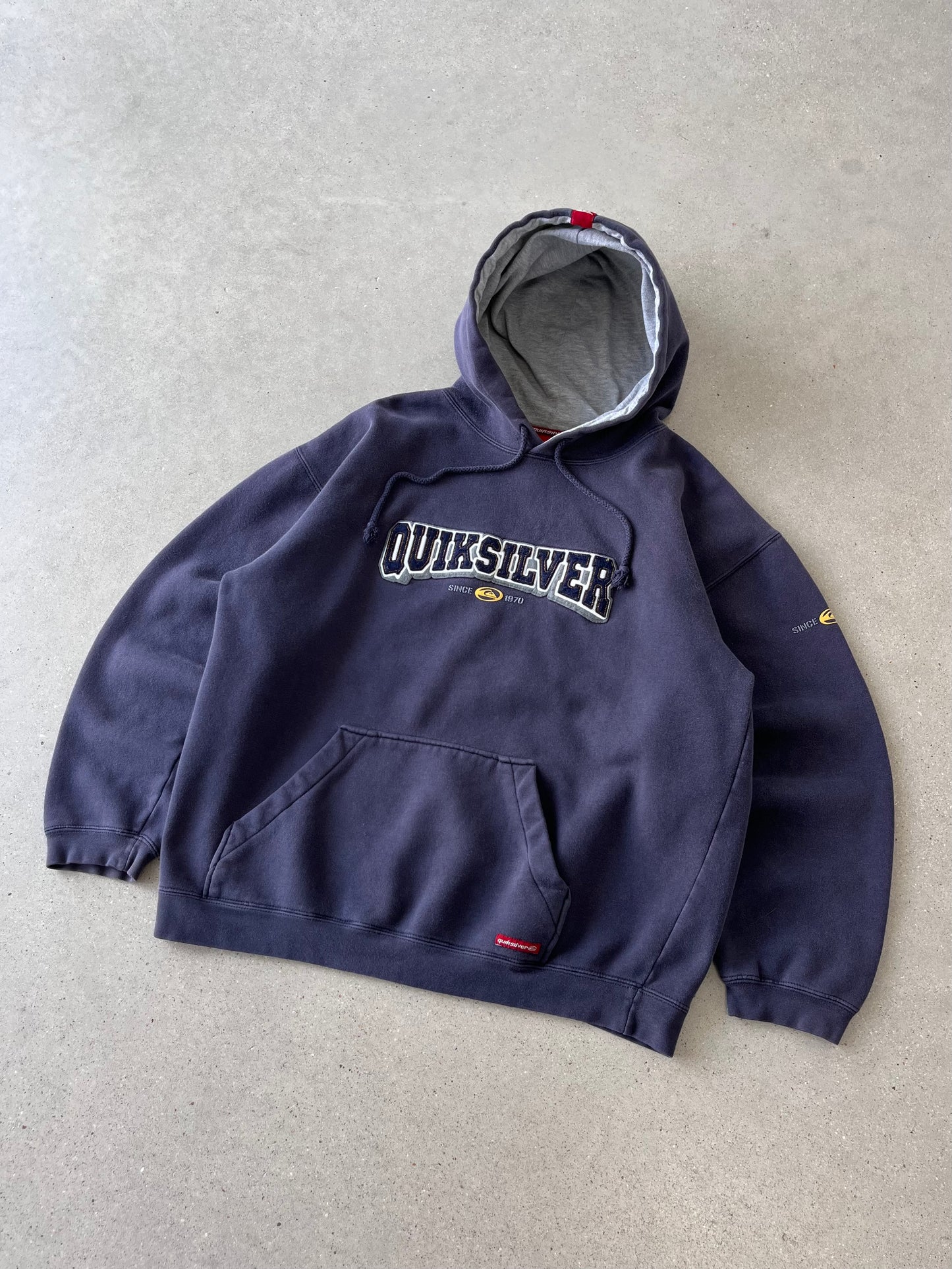 Vinatge Quicksilver Hoodie - M