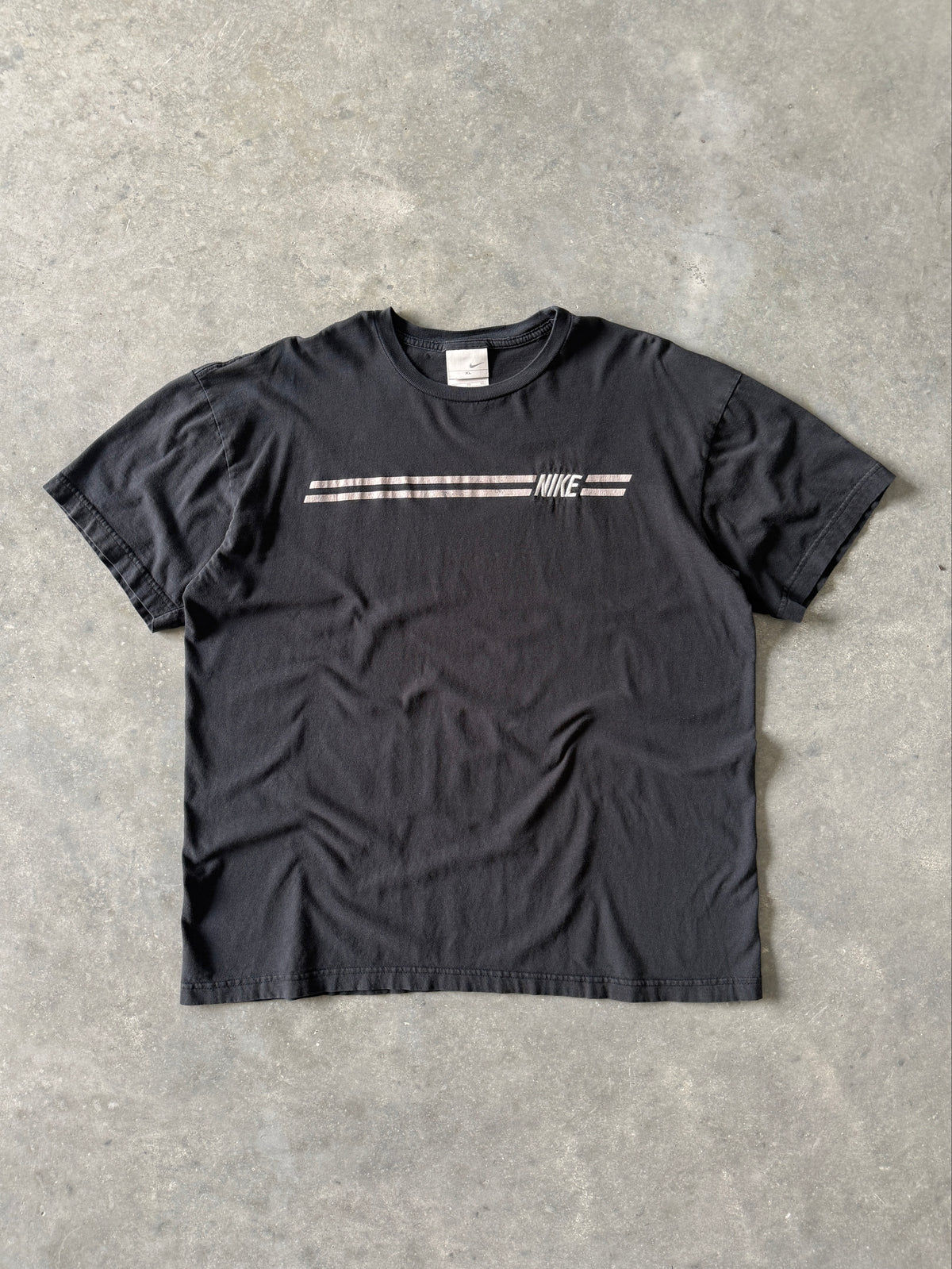 Vintage 2000s Nike Stripe T-shirt (XL)