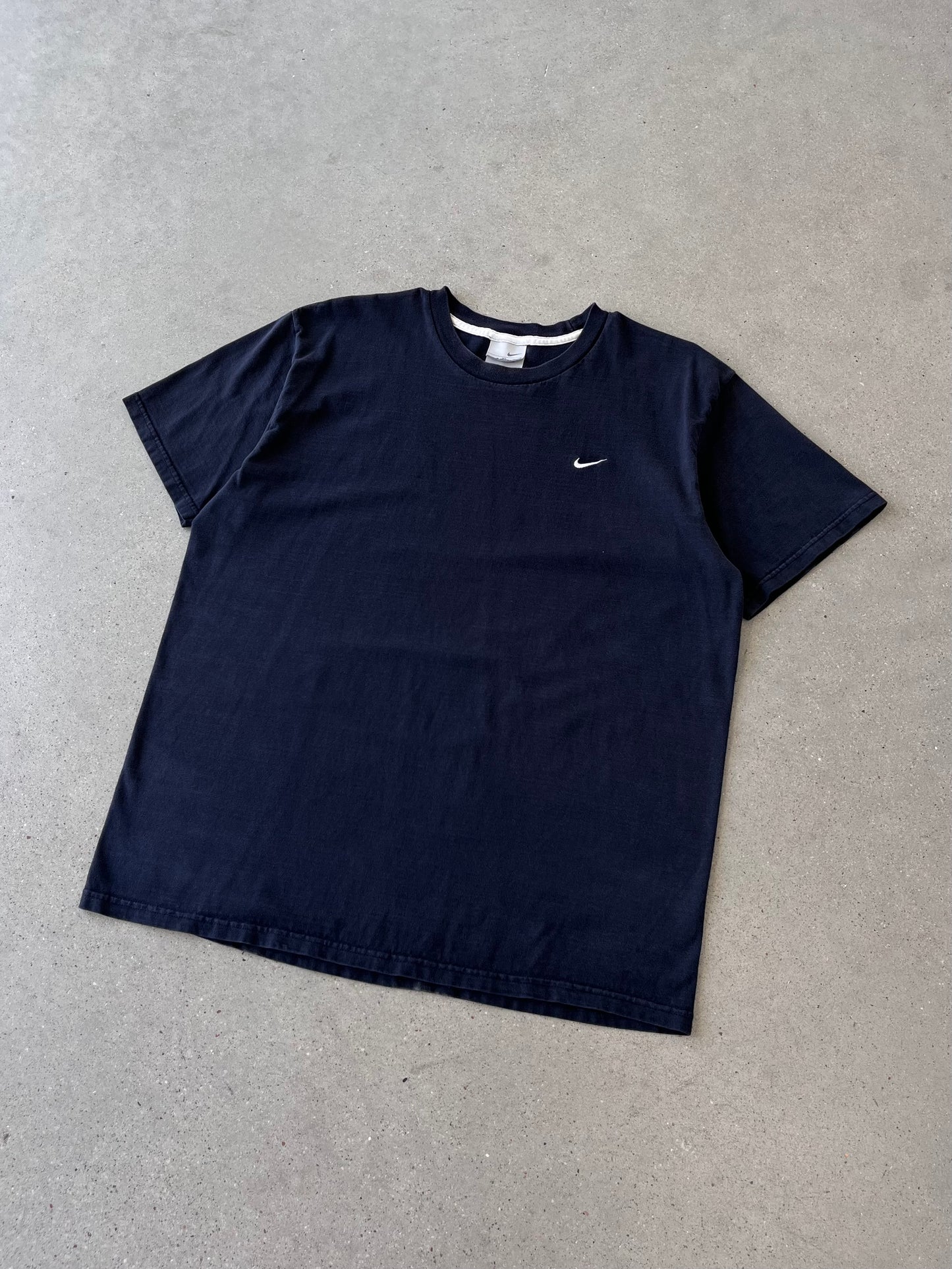 Vintage Nike Mini Swoosh Black Tee - L