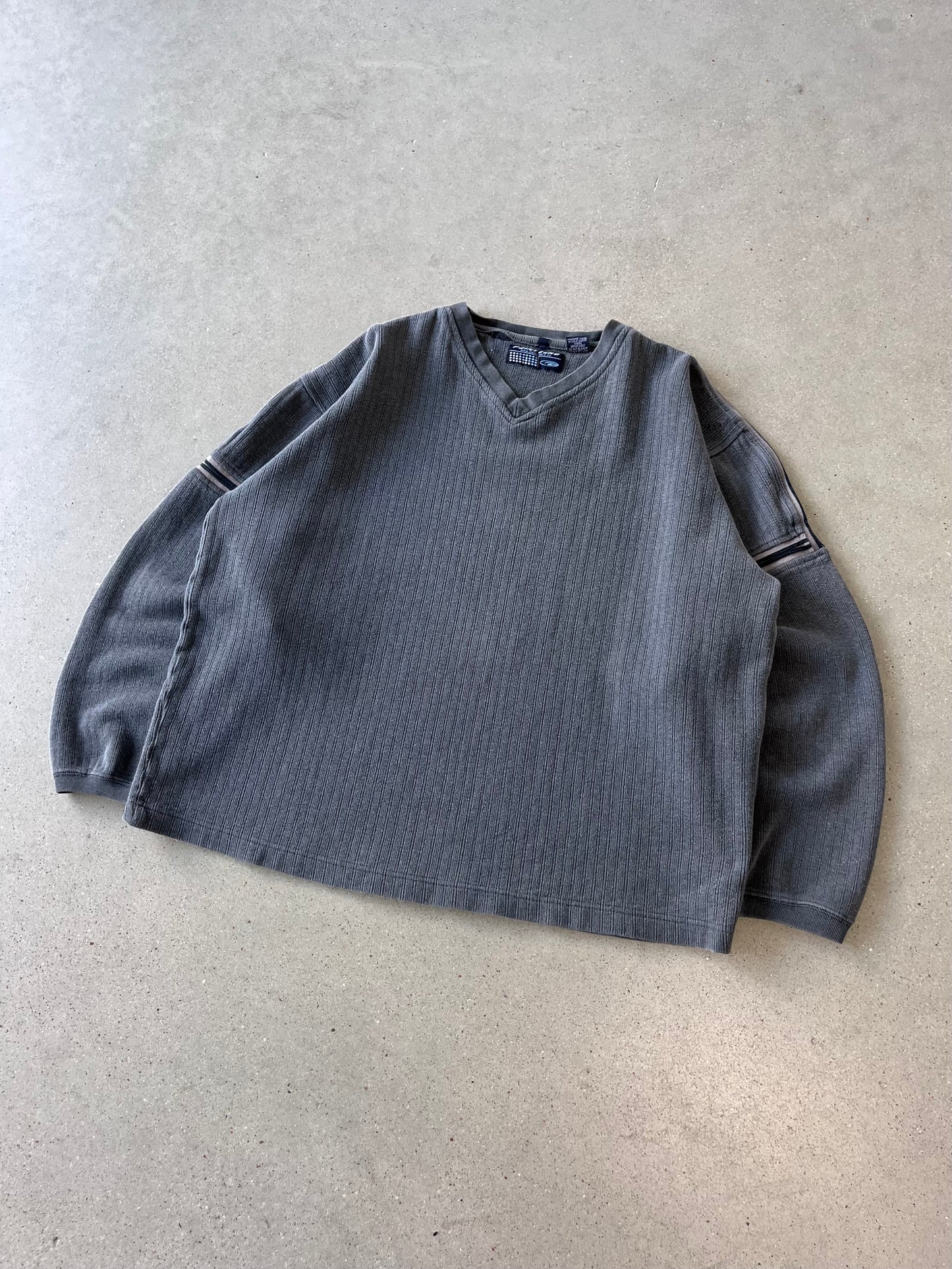 Vintage Point Zero Boxy V-Neck Sweater - L