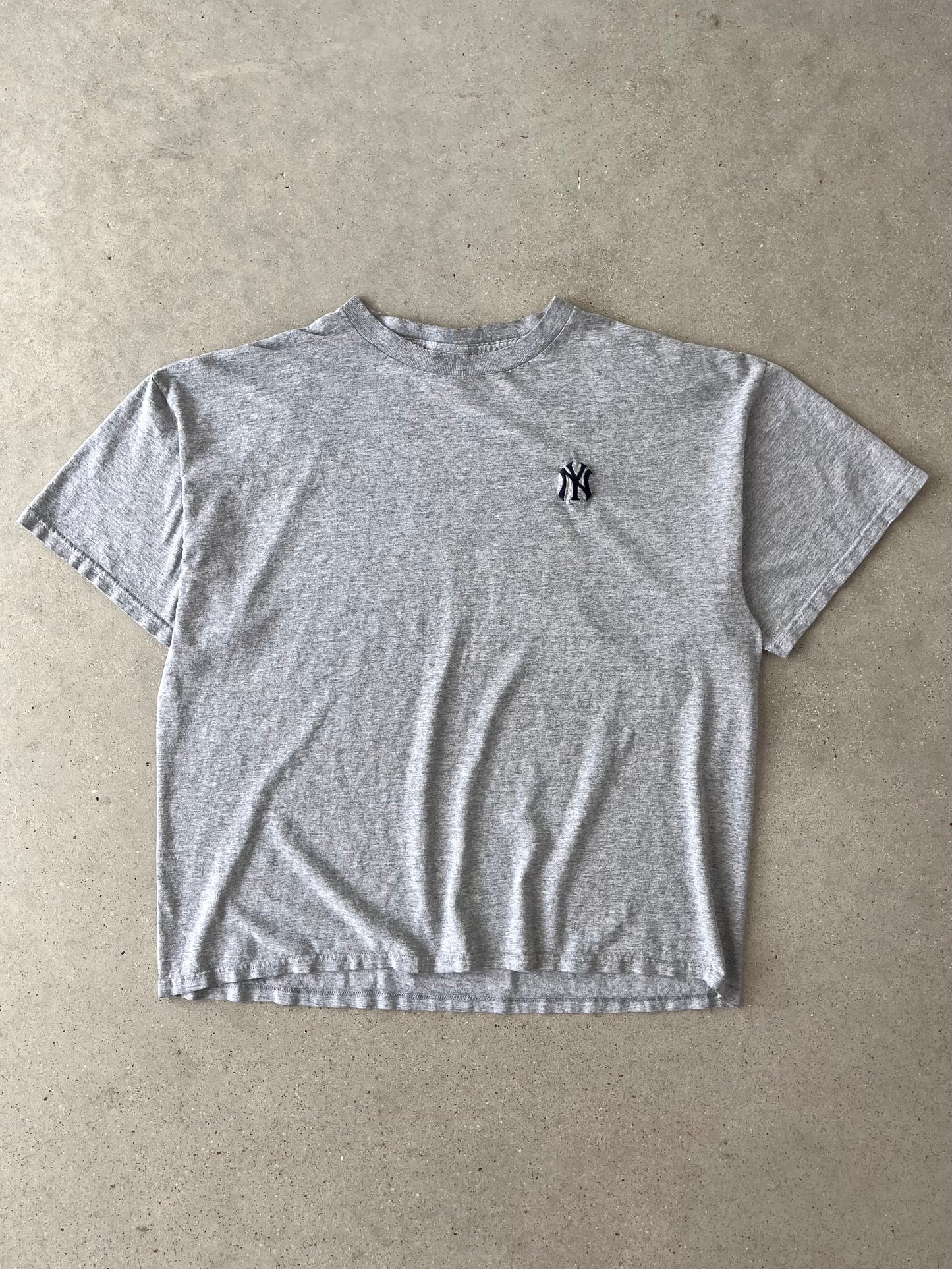 Vintage Yankees Chest Logo Tee - XL