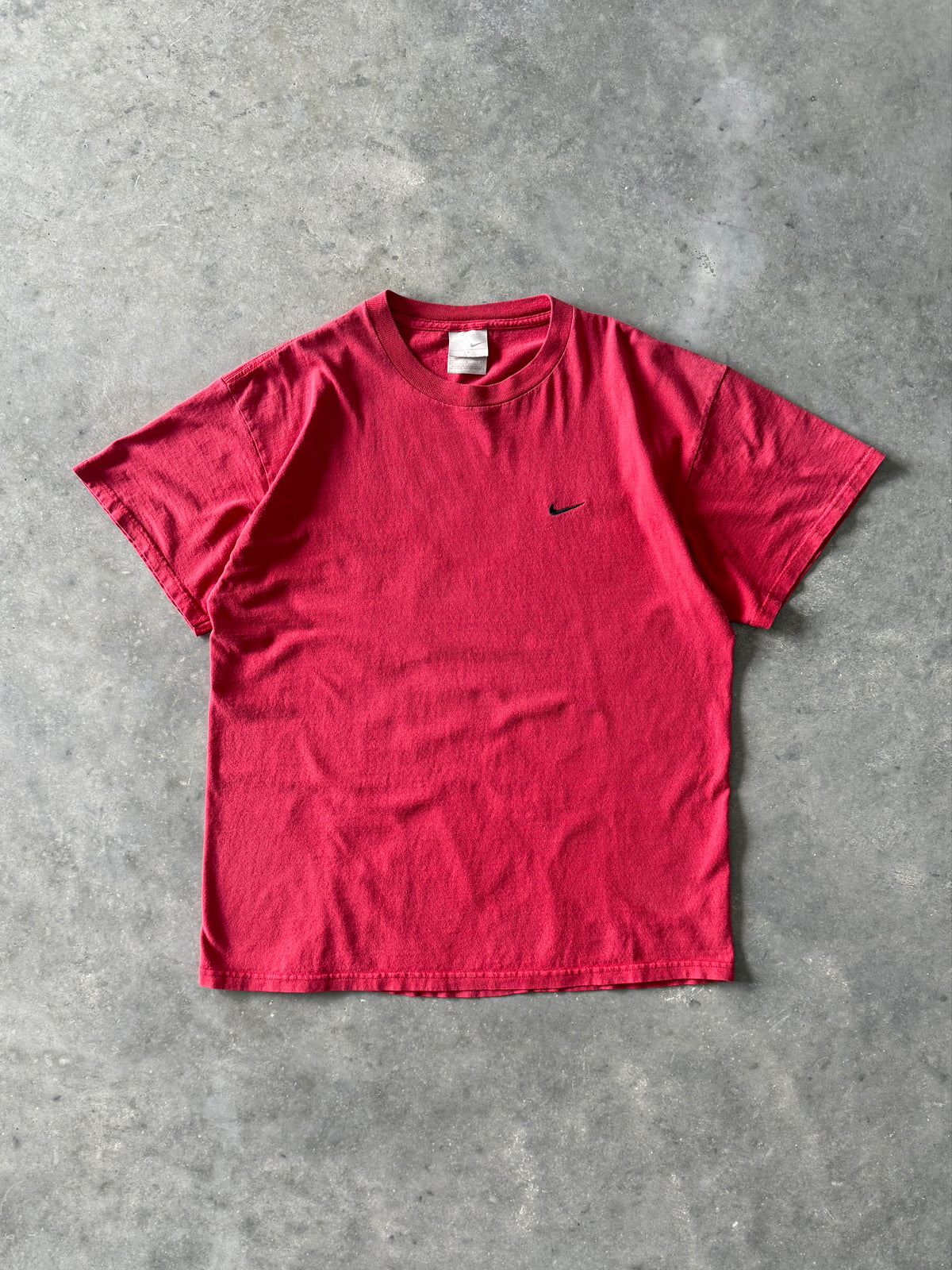 Vintage 2000s Nike Mini Swoosh Short Sleeve T-shirt (L)