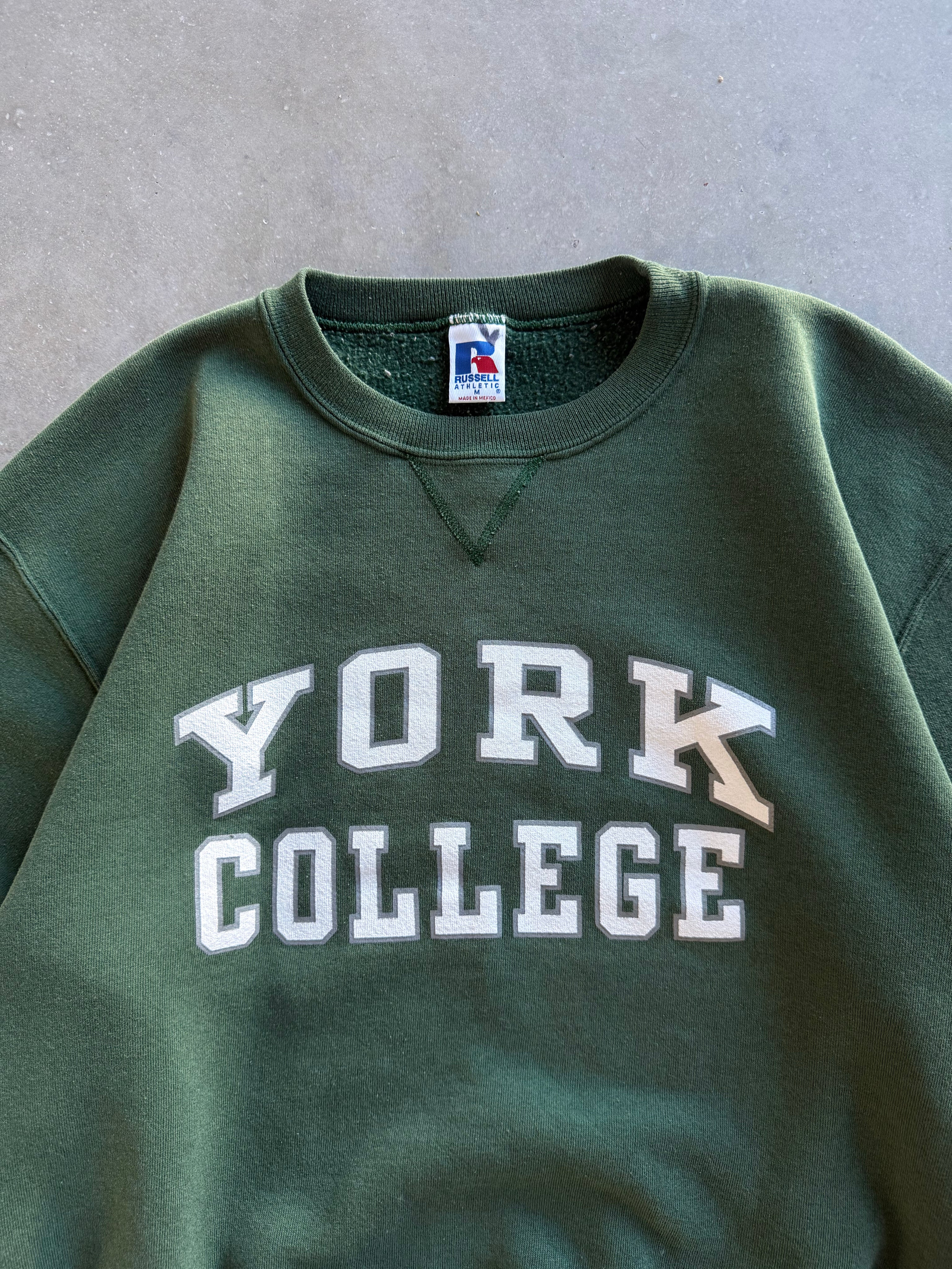 Vintage 1990s York College Russell Athletic Sweatshirt (M)