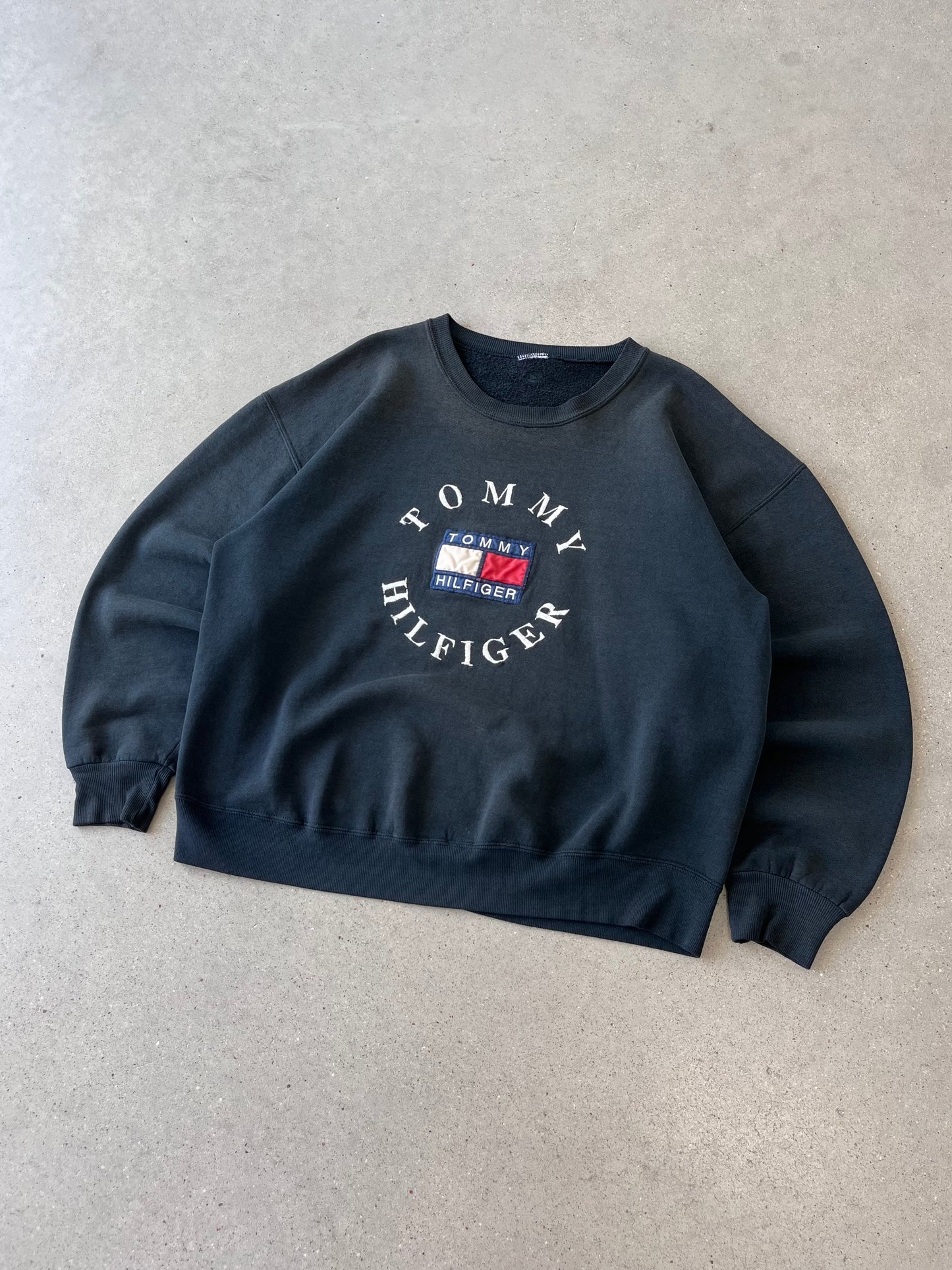 Vintage Tommy Hilfiger Embroidered Crewneck - XL