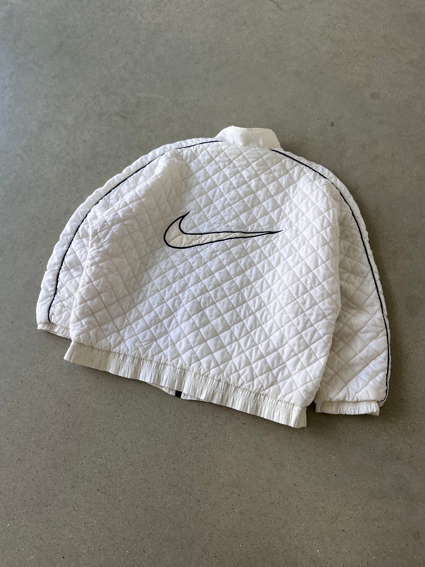 Vintage 90s Nike Women's Mini Swoosh Light Puffer Jacket - L