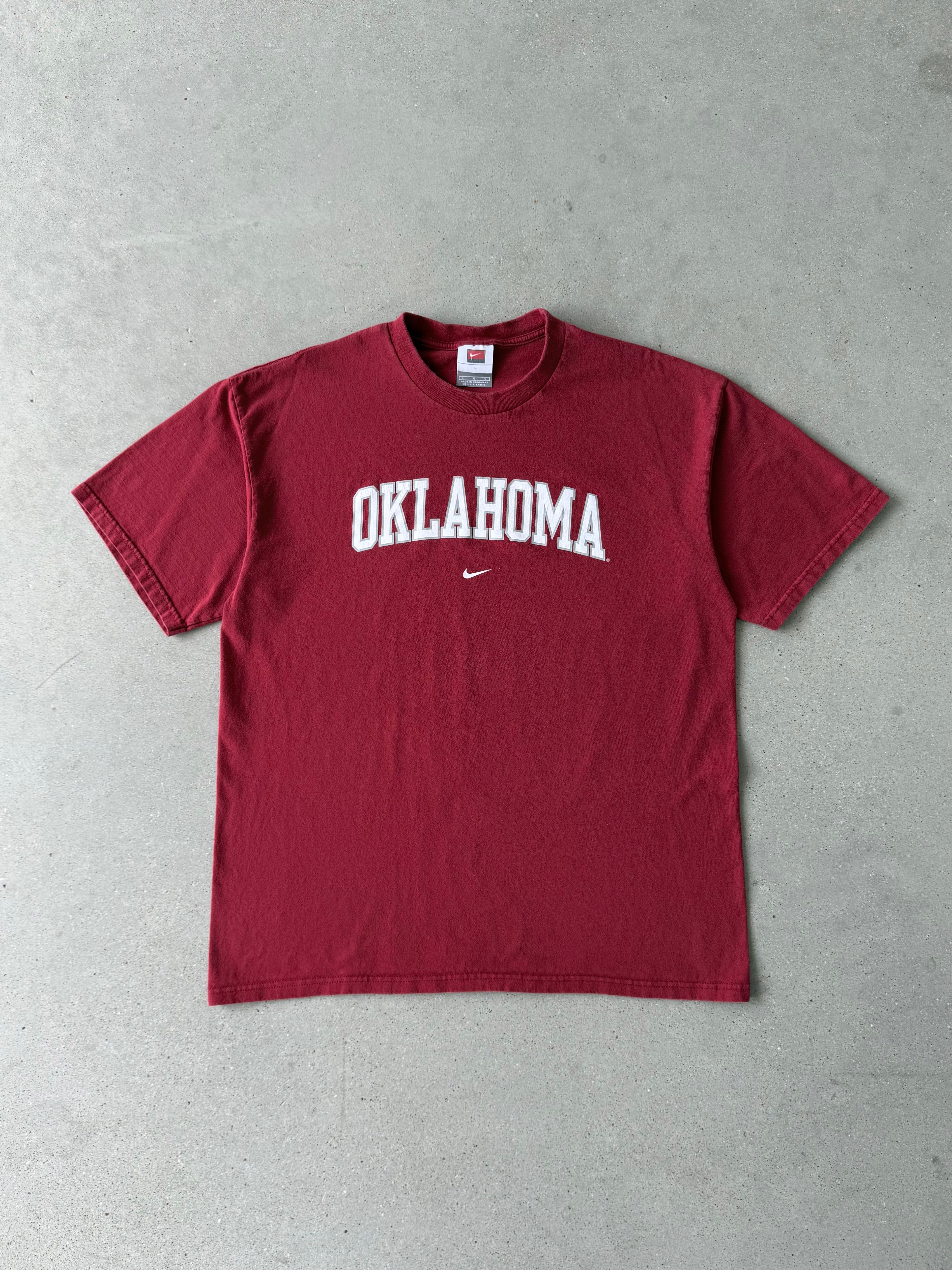 Vintage Nike TEAM Oklahoma University Tee - L