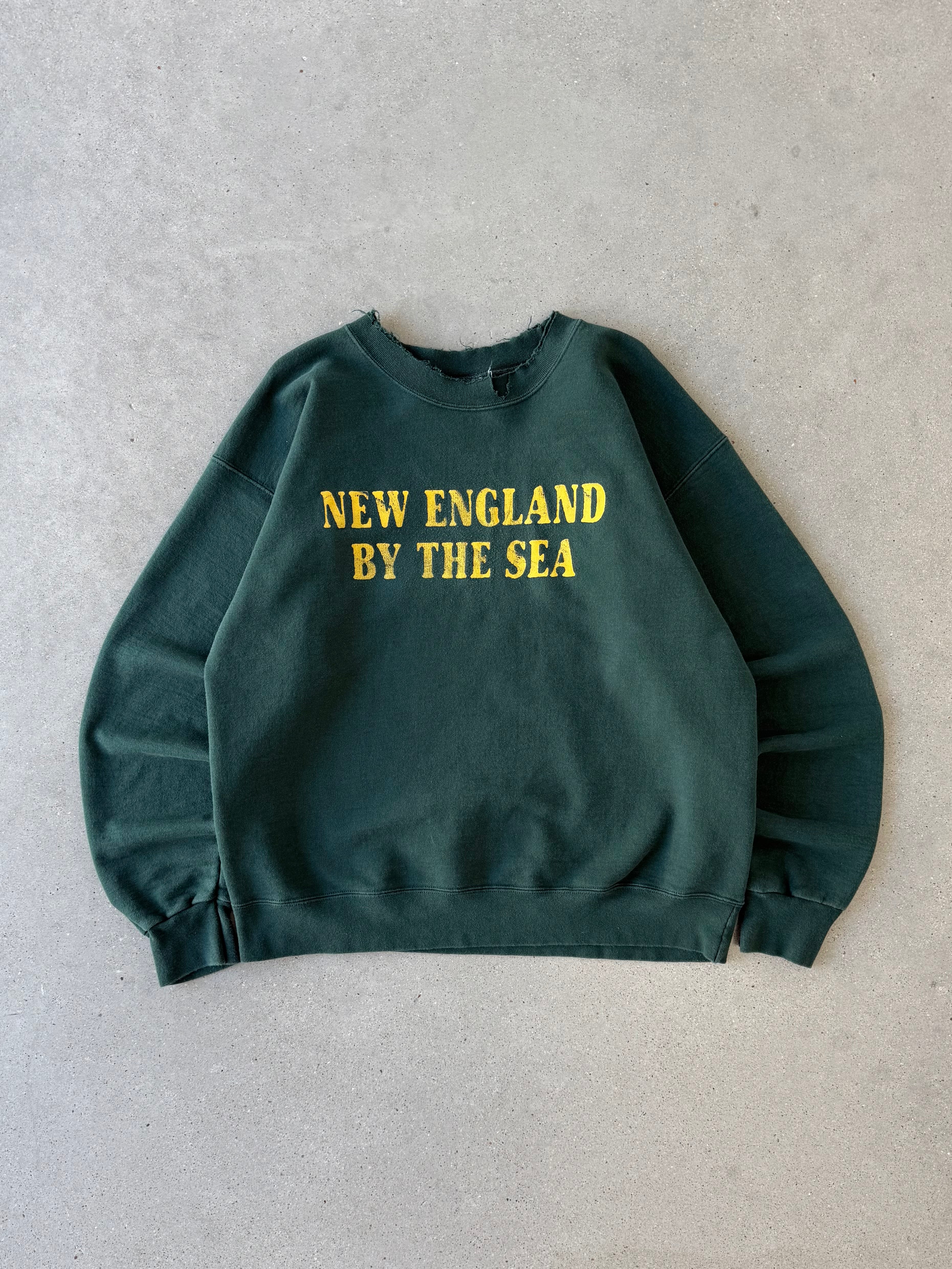 Vintage New England by The Sea Crewnecks - L