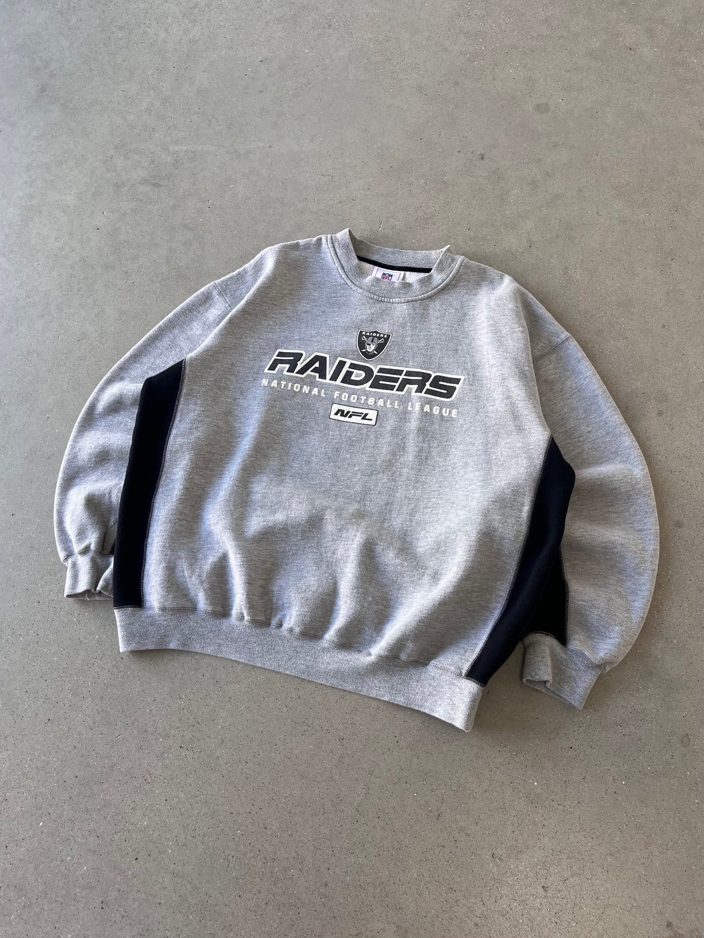 Vintage Raiders NFL Crewneck - XL