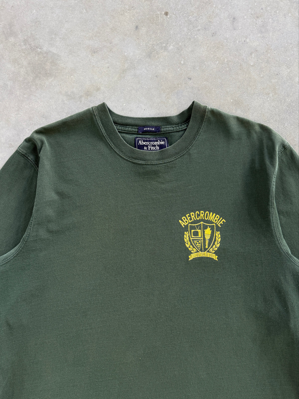 Vintage 2000s "My Roommate is an Iddiot" Abercrombie & Fitch Long Sleeve T-shirt (XL)