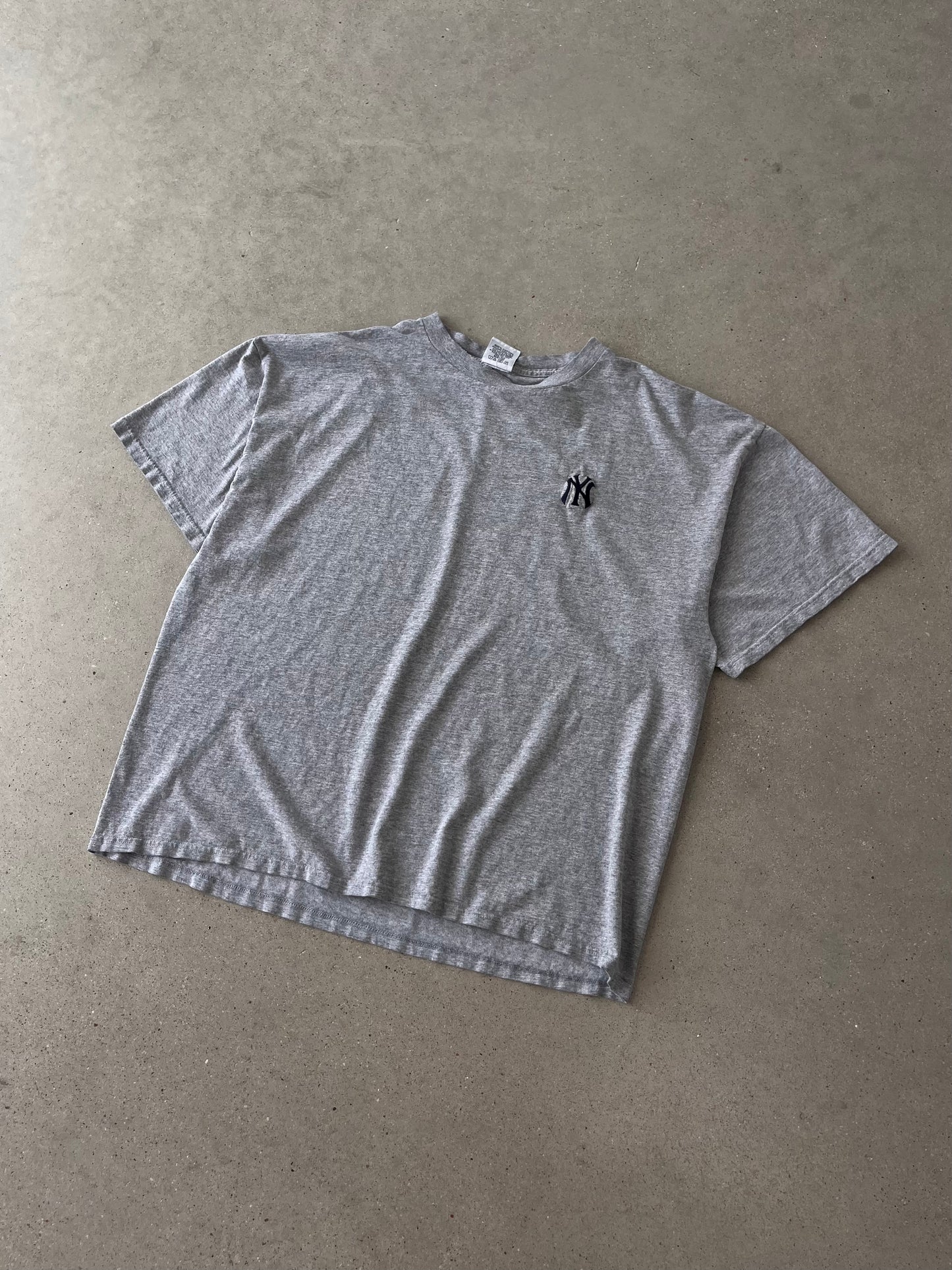 Vintage Yankees Chest Logo Tee - XL