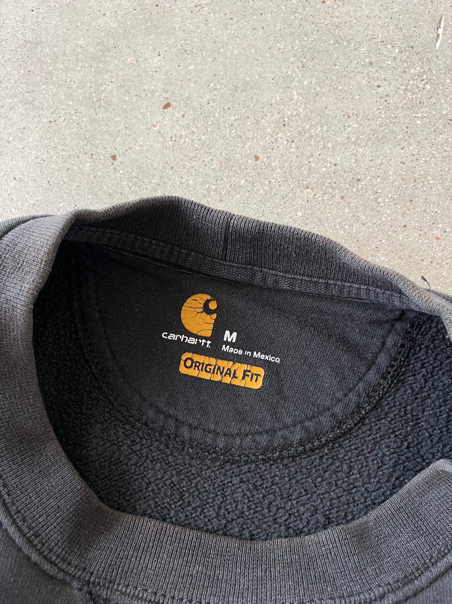 Vintage Carhartt Faded Black Crewneck - M