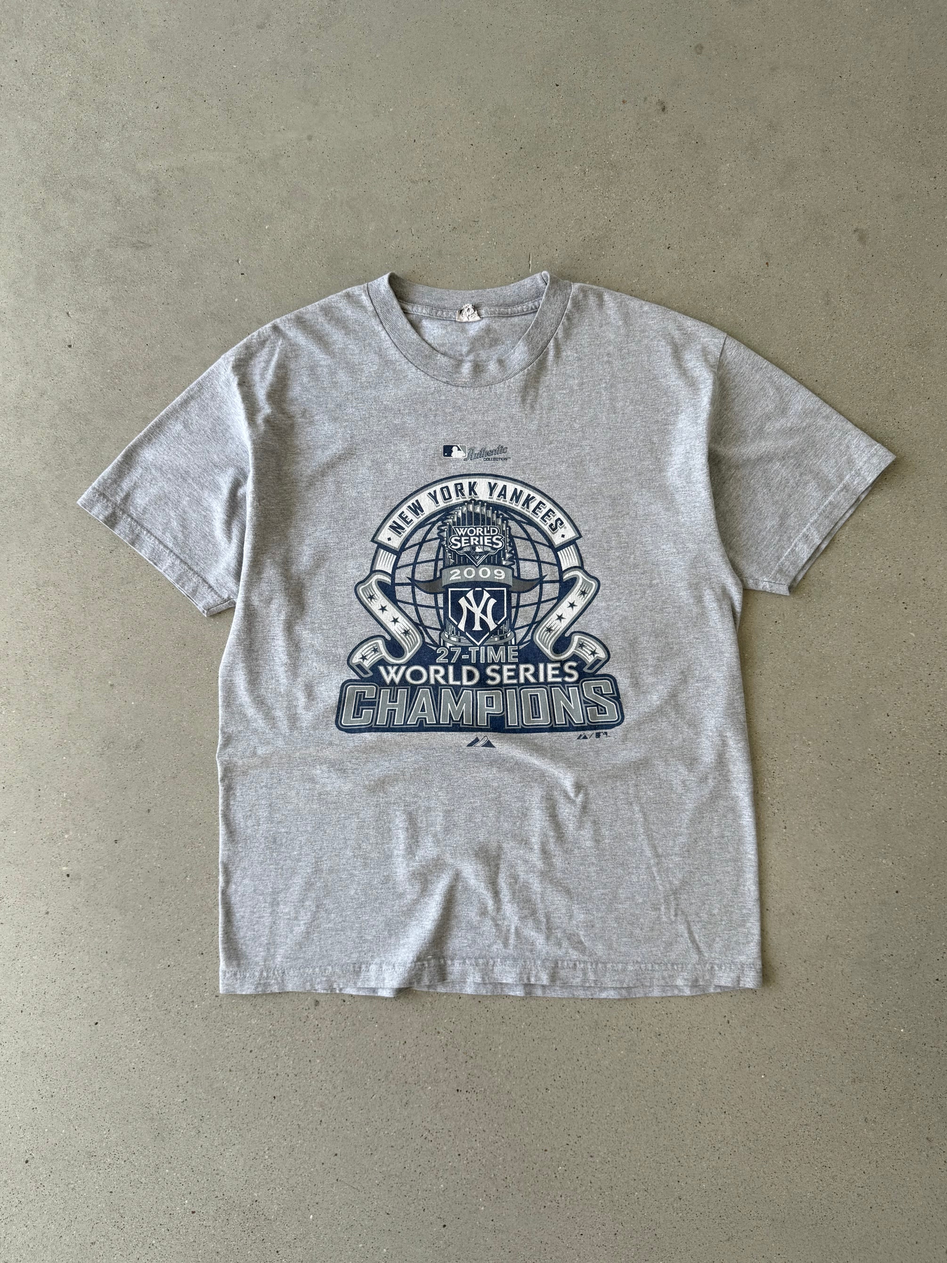 Vintage 2009 NY Yankees World Series Tee - L