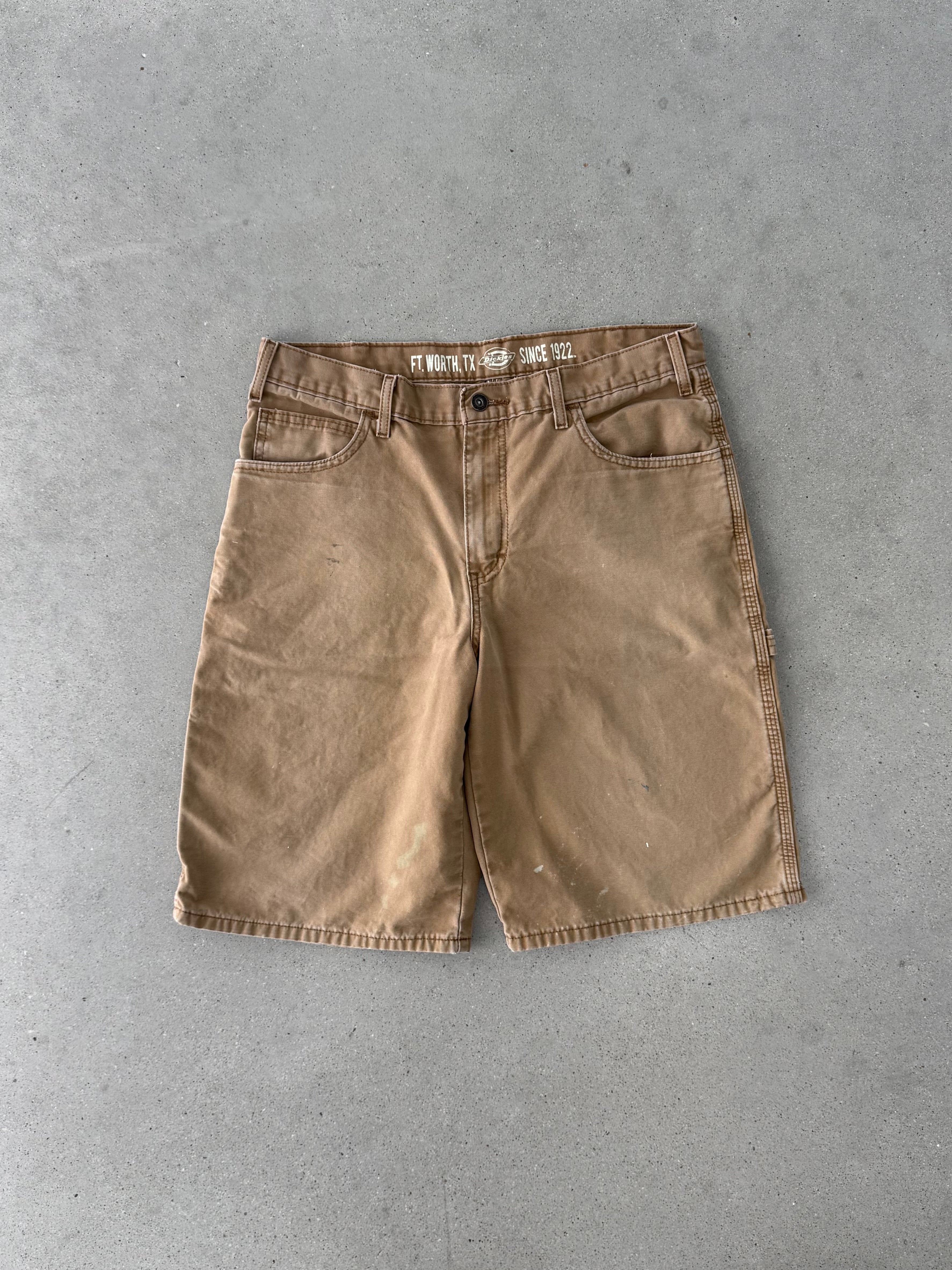 Vintage Dickies Beige Carpenter Shorts - 32W
