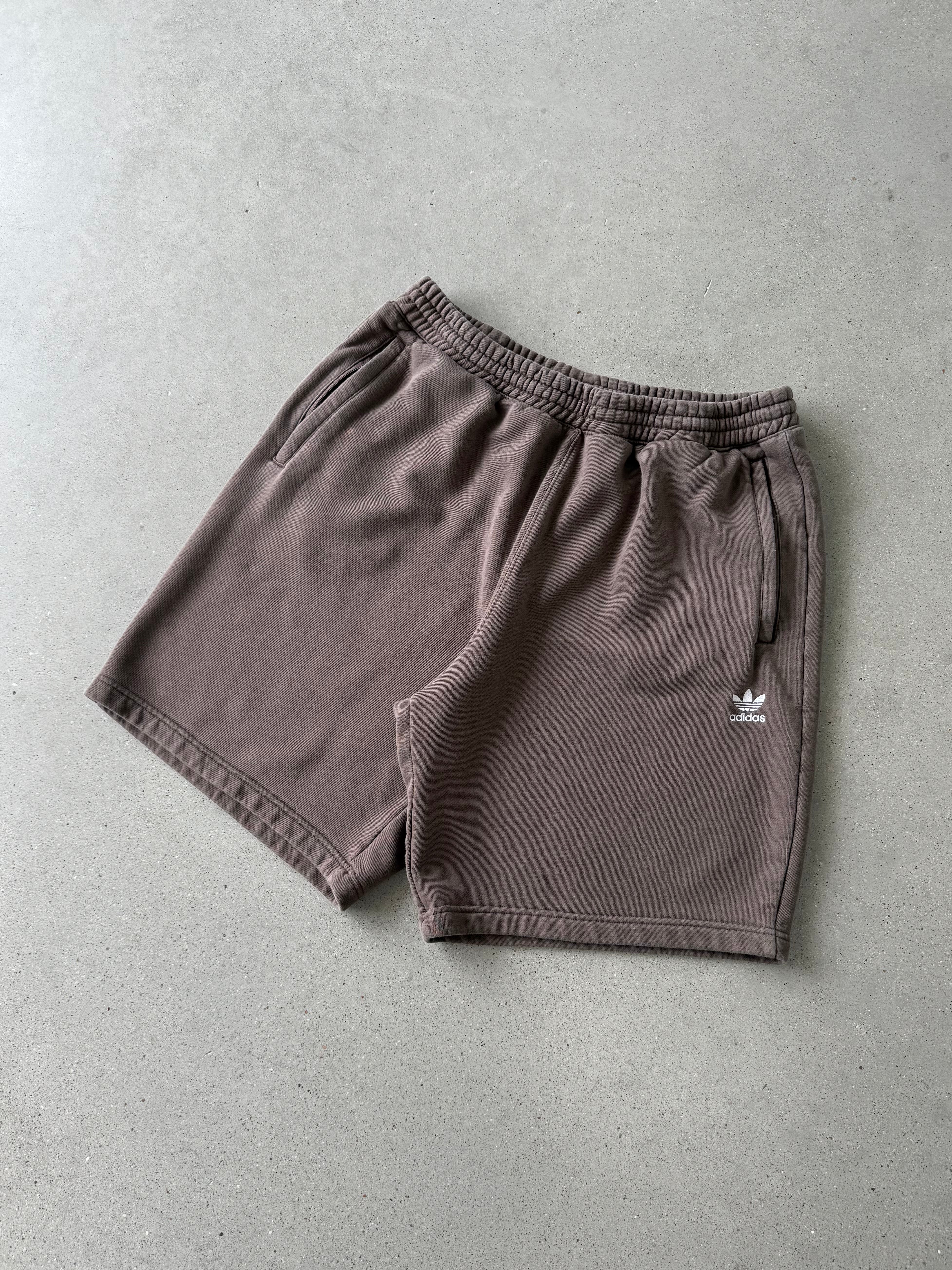 Vintage Adidas Brown Shorts - XL